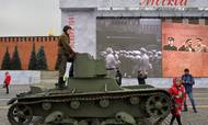 I Moskva taler man helst om Anden Verdenskrig, når det handler om Ruslands indsats i tidligere krige. Her ses en historisk parade på Den Røde Plads i begyndelsen af måneden. Foto: Evgenia Novozhenina/Reuters
