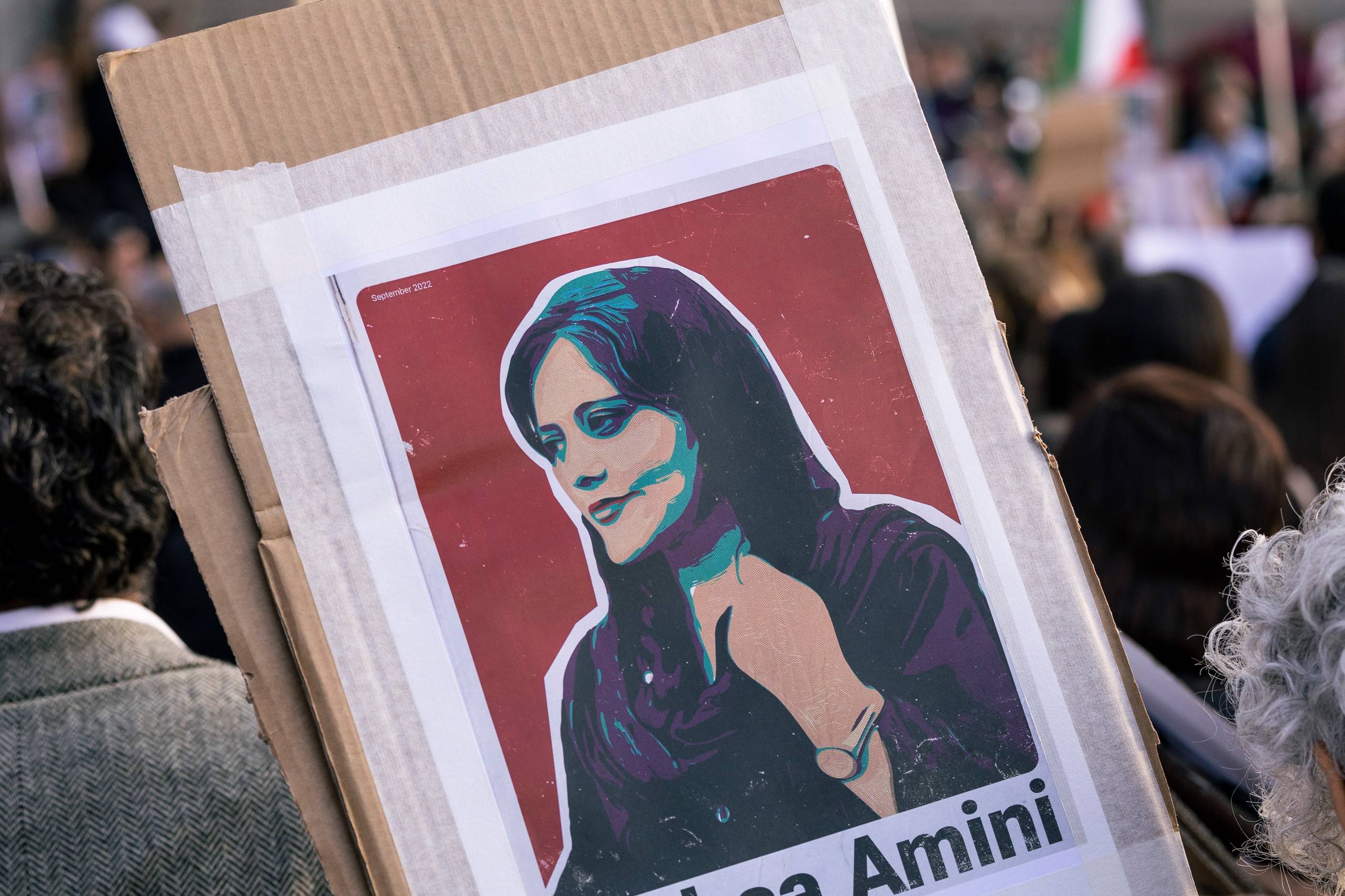 Mordet på Mahsa Amini vakte solidariske tilsagn fra den danske regering, men den fortsætter alligevel med at sende iranske kvinder tilbage til Iran, skriver indlæggets skribenter. Arkivfoto: Anders Holst Pedersen