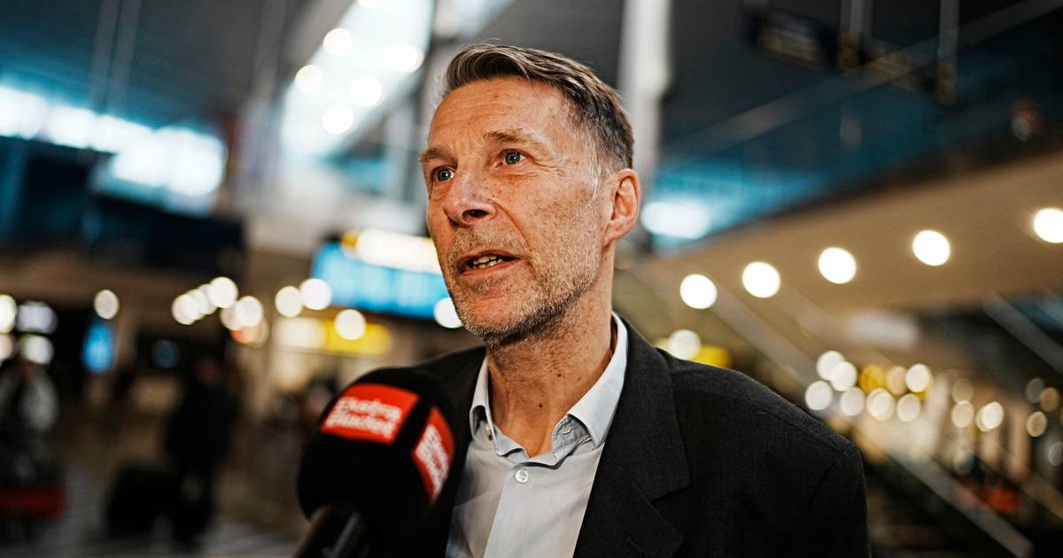 Jon Stephensen dropper injuriesag om underskrift - Finans