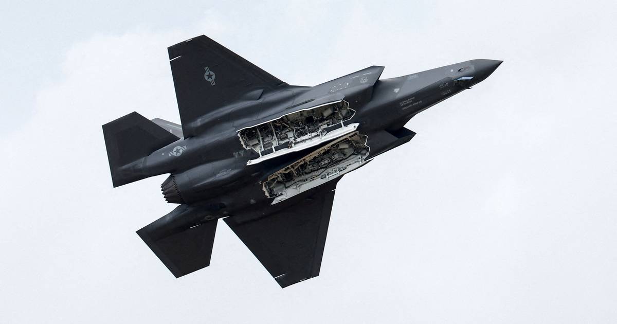 F-35 lever ikke op til Nato-krav: Spritnye kampfly i luften med gamle ...
