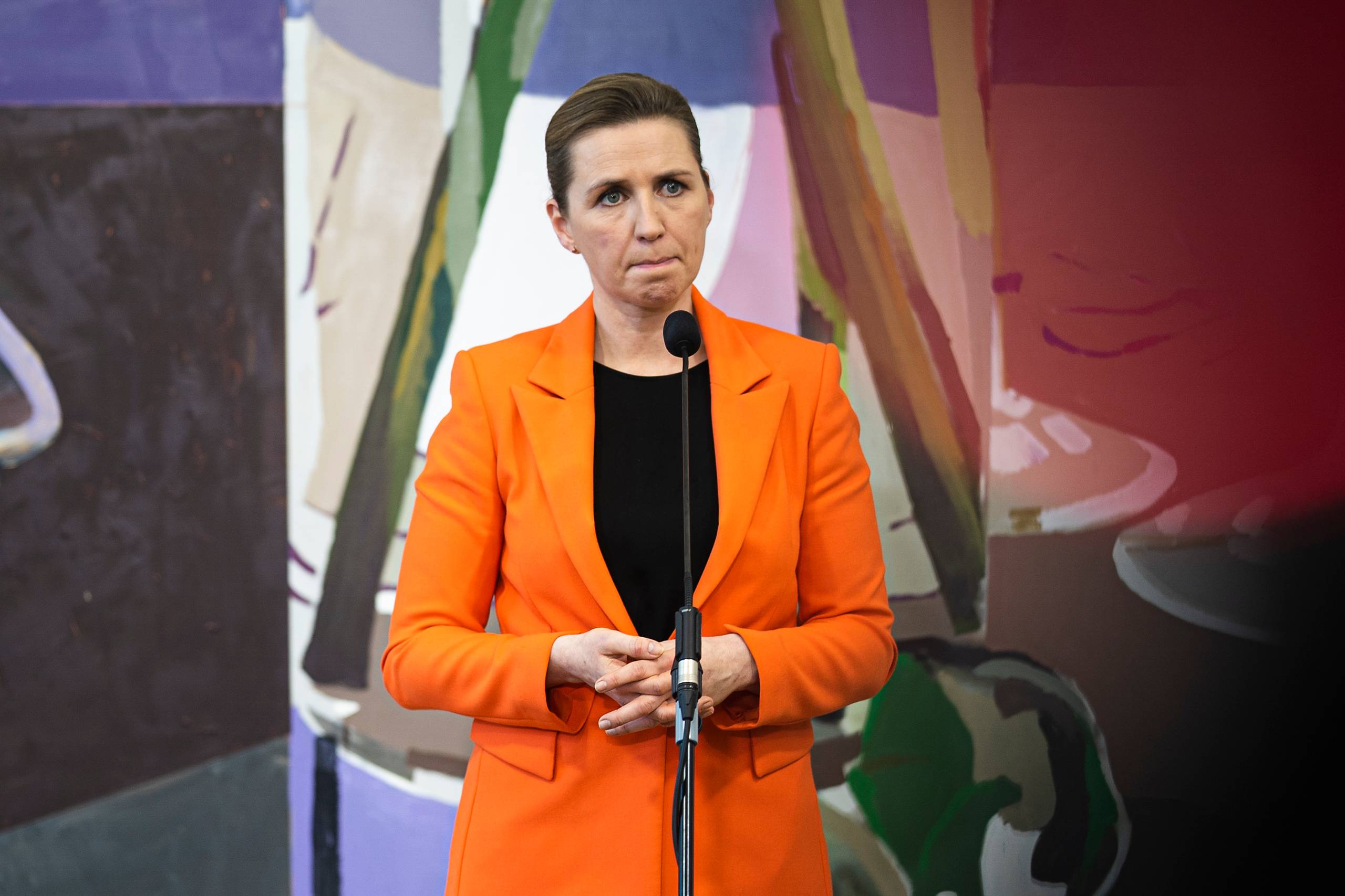 Kriseforløb har det også med at vise, hvorfor det er nødvendigt at nuancere varieret. Hvad enten man er statsminister eller arbejdskollega, er det jo pinligt at have kritiseret og chikaneret dem, som nu viser sig at have haft vigtige pointer med deres argumenter fra starten, skriver Per Betzonich-Wilken. Arkivfoto: Jonas Olufson   