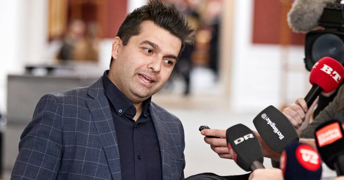 »Den er hverken stram, slap, svag eller fast« - Jyllands-Posten
