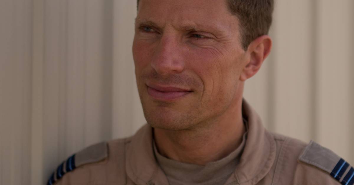 Tidligere jagerpilot: Han er »super interessant for alle parter«, og USA aflyser andre aktioner for at finde ham