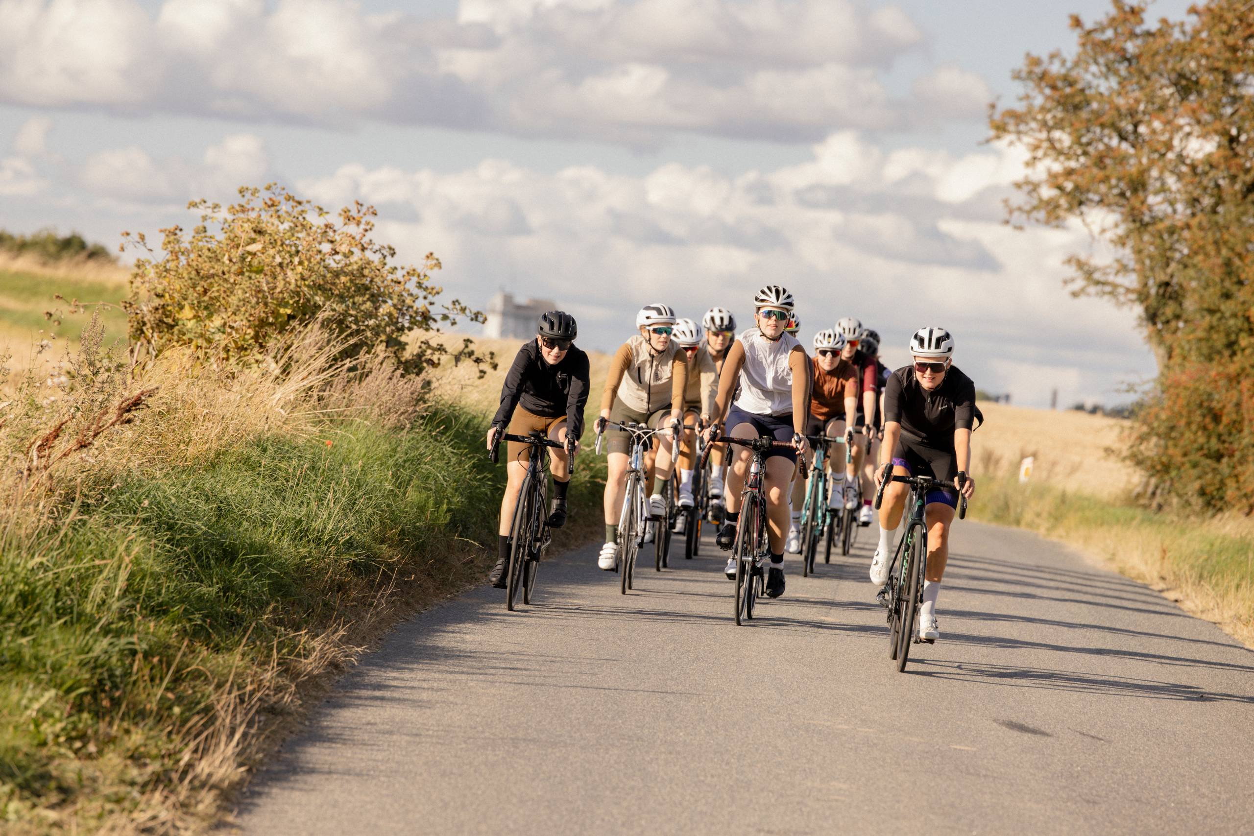 Cykelsport er forbeholdt midaldrende mænd i lycra... eller?