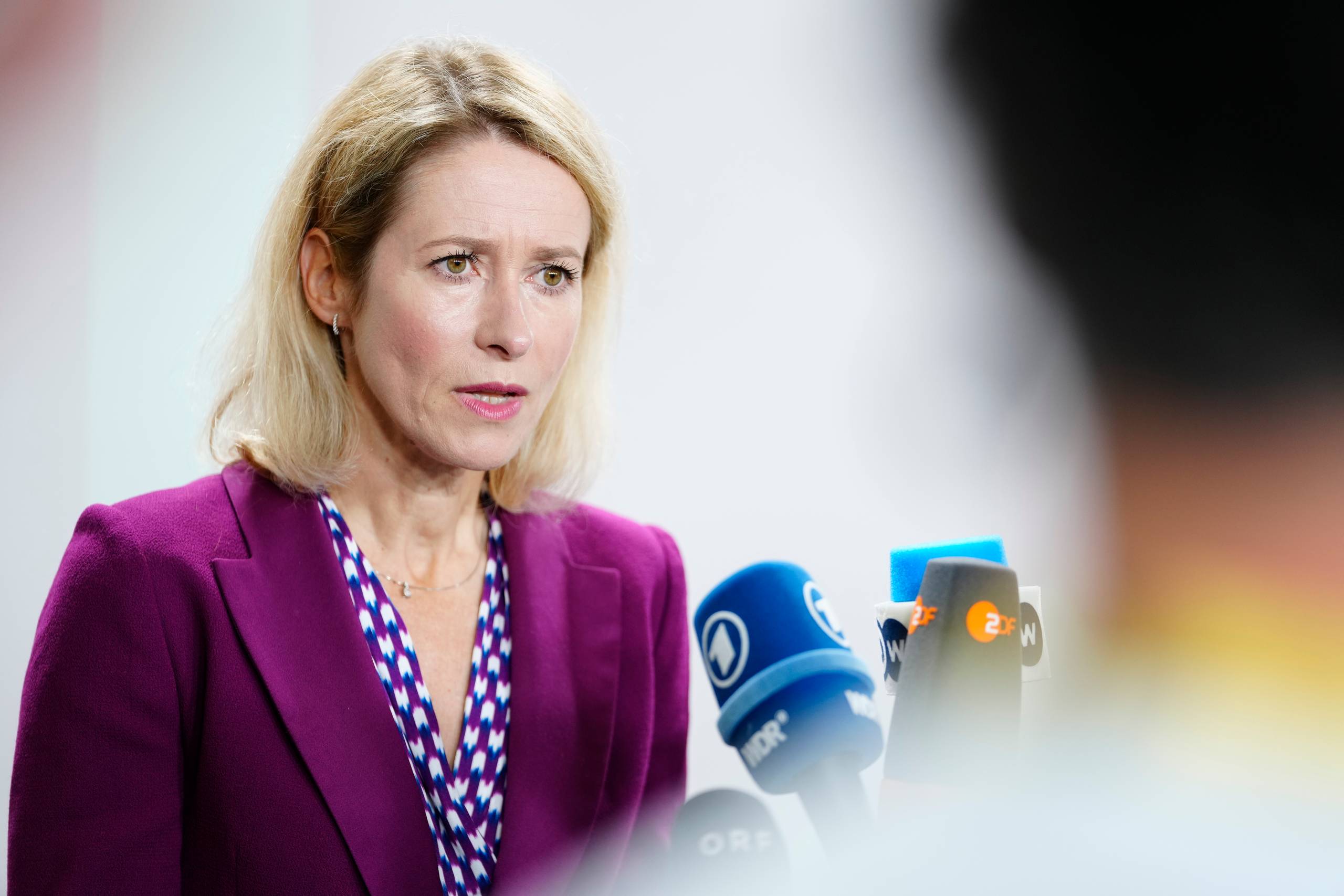 Analyse: Trump tvinger Europa til at ruste sig til en fred, som ingen tror på