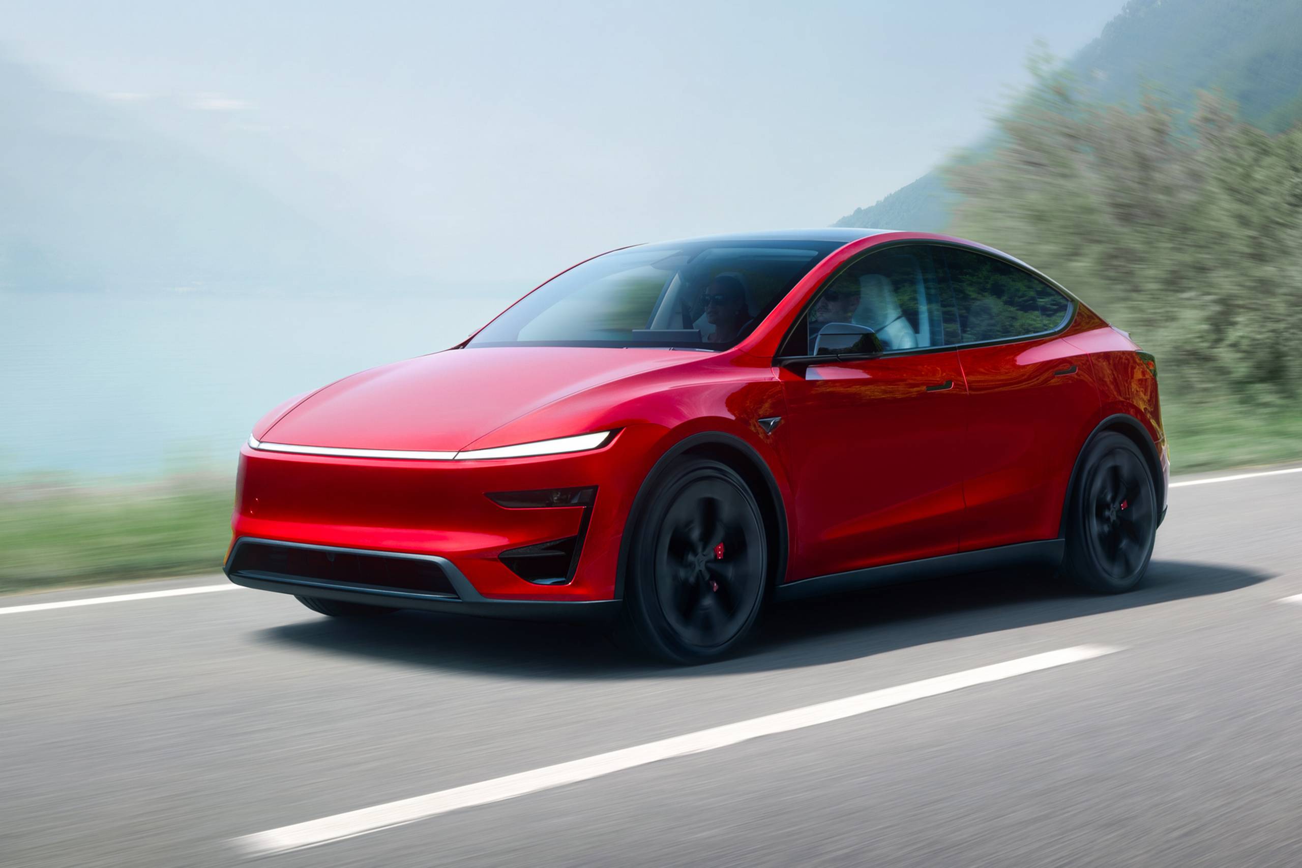 Kulfiber og kæmpehjul: Mens kunderne forsvinder, lancerer Tesla den vildeste Model Y til dato