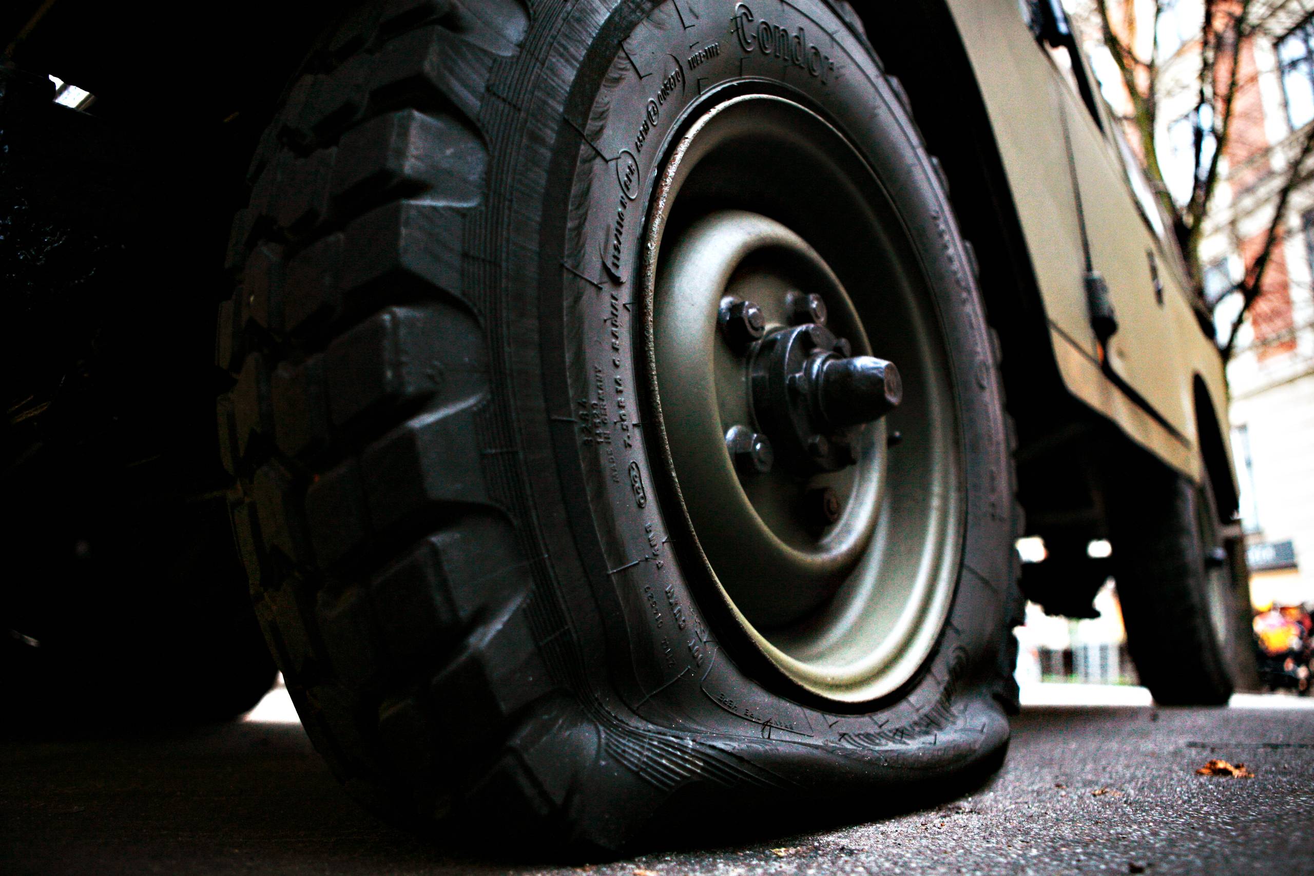 Borgere på Frederiksberg får piftet deres bildæk: Aktivister bekræfter at stå bag