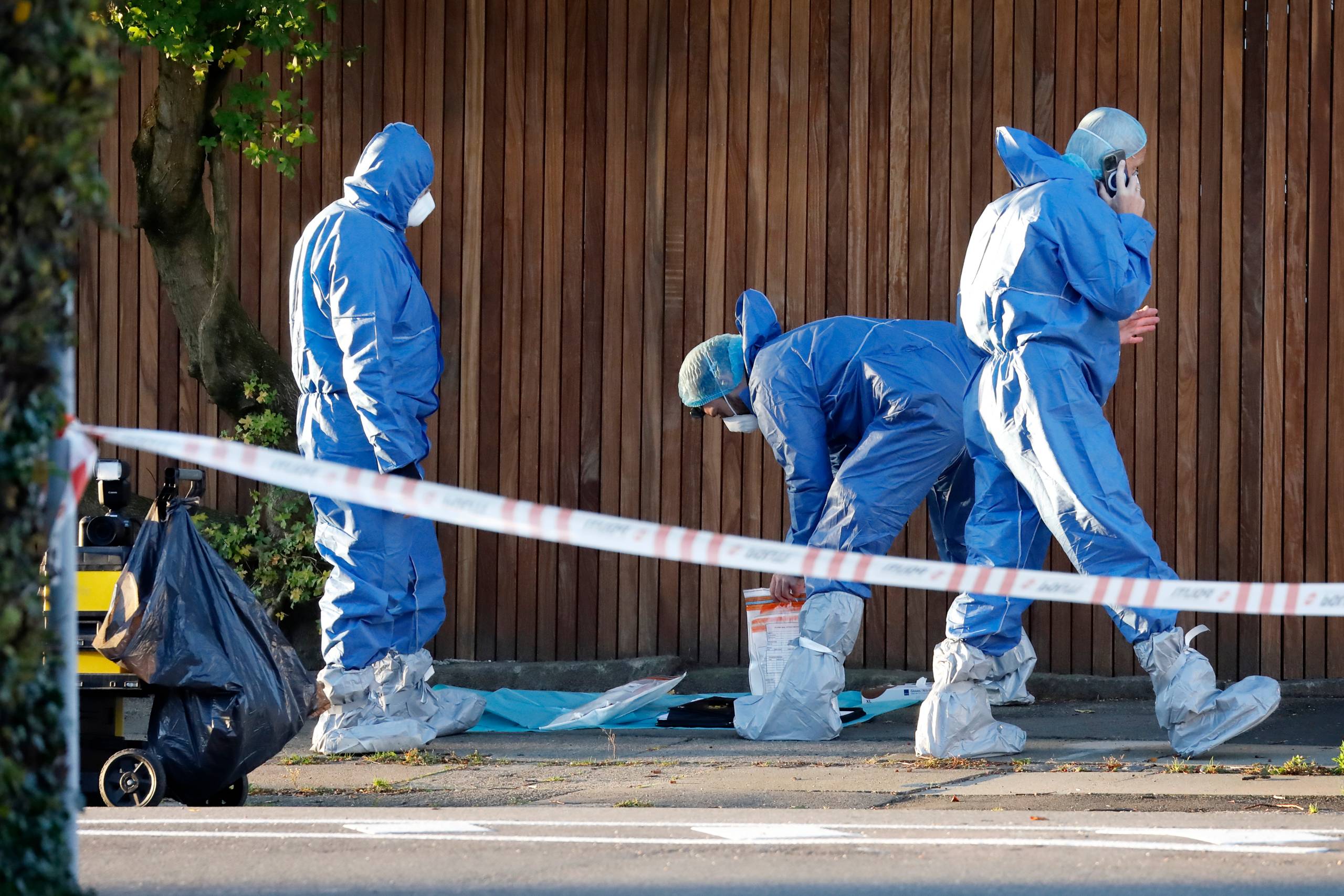 Første dag i usædvanlig terrorsag er overstået. »Det var ikke et uheld, at den bygning blev ramt«