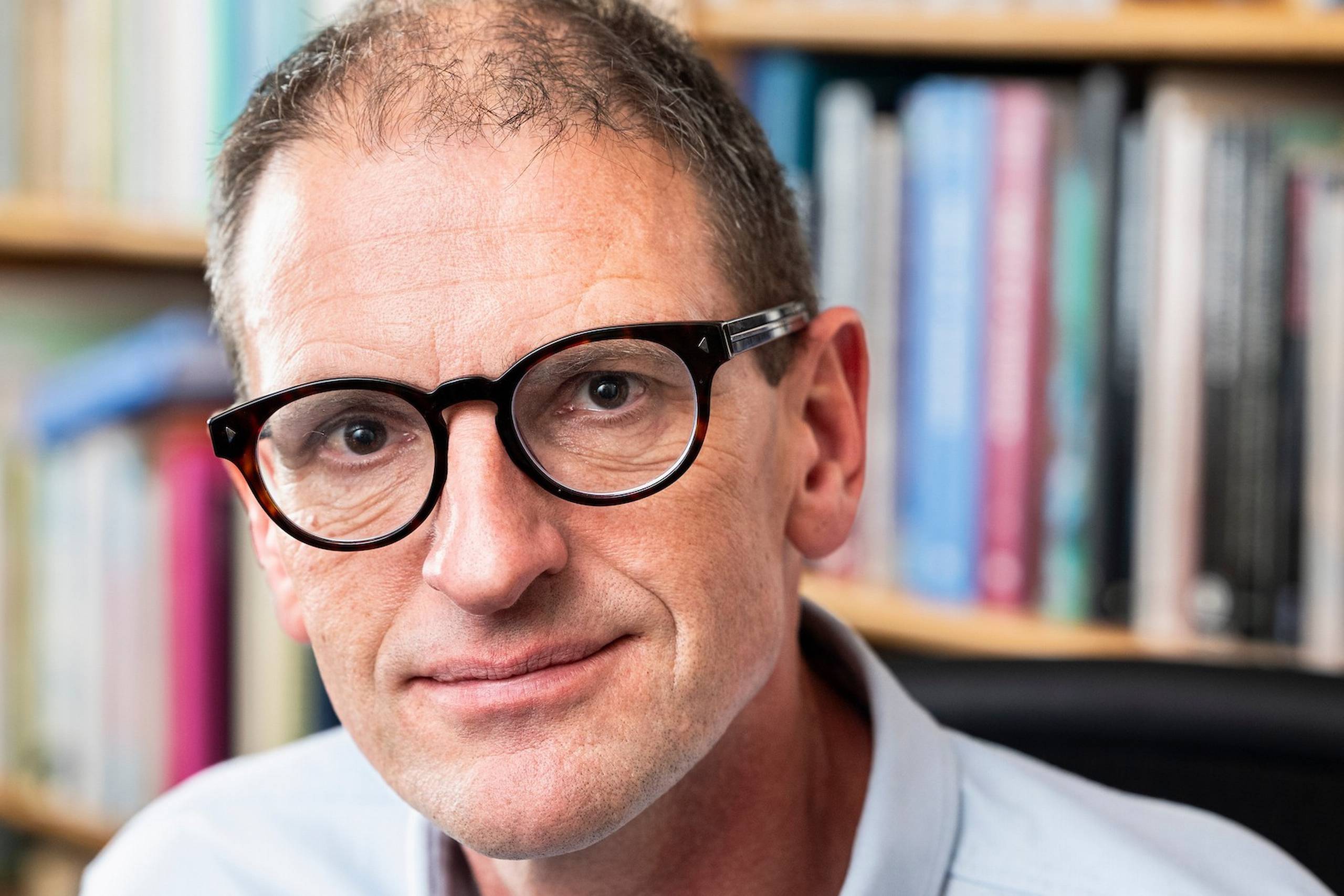 Når man hele tiden hører, at Trumps politik vil få hele økonomien til at bryde sammen, og det så ikke sker, så holder man op med at lytte, skriver Claus Andersen. Privatfoto