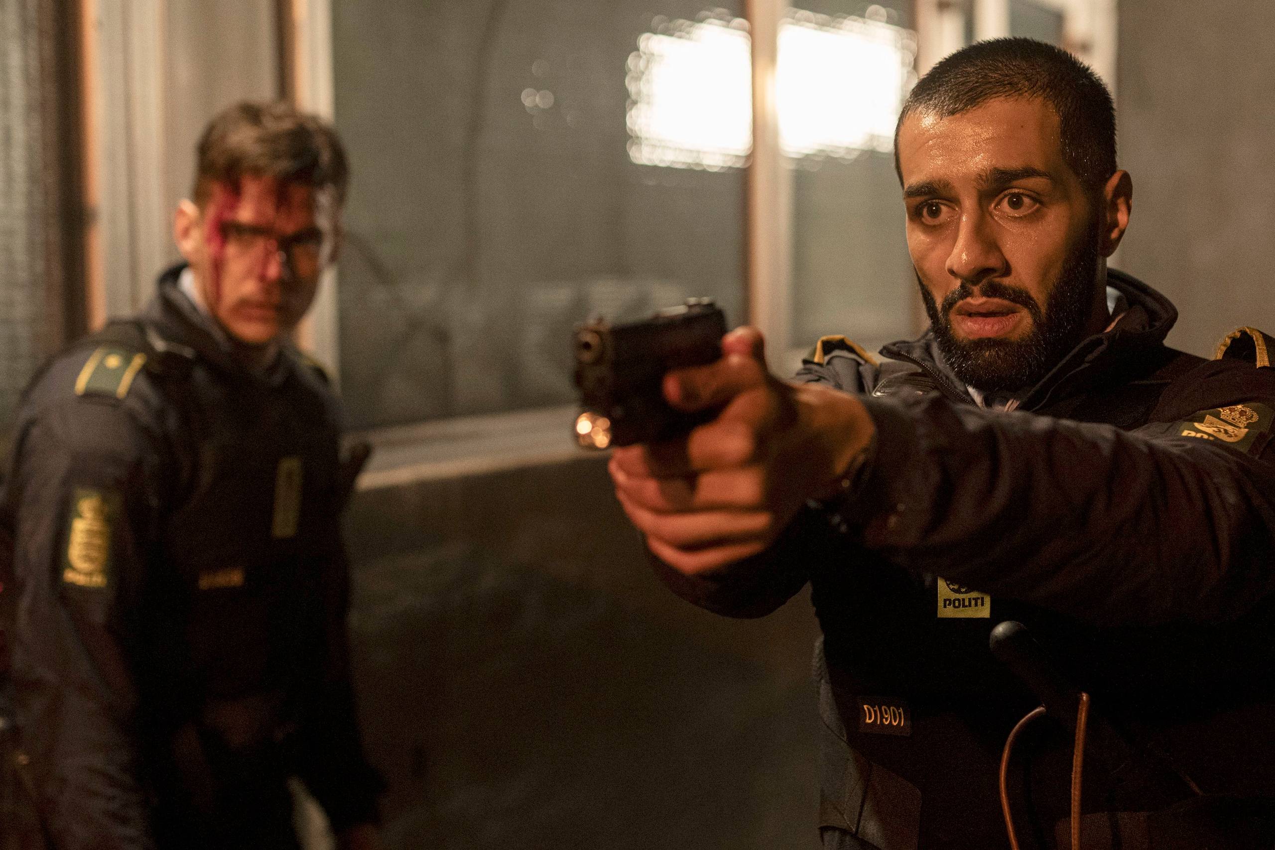 Ordensmagten skyder måske lidt for skarpt i ny dansk politiserie. Foto: Per Arnesen/DR