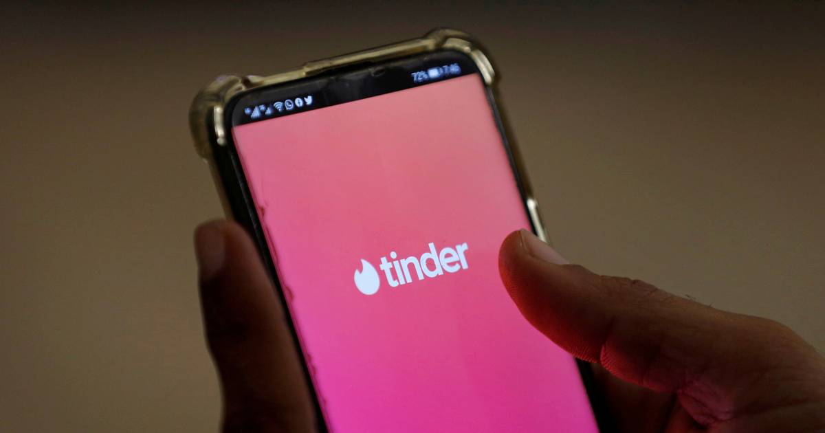 Lektor undersøgte 200 Tinder-samtaler: Her er hendes bedste råd til at få en date