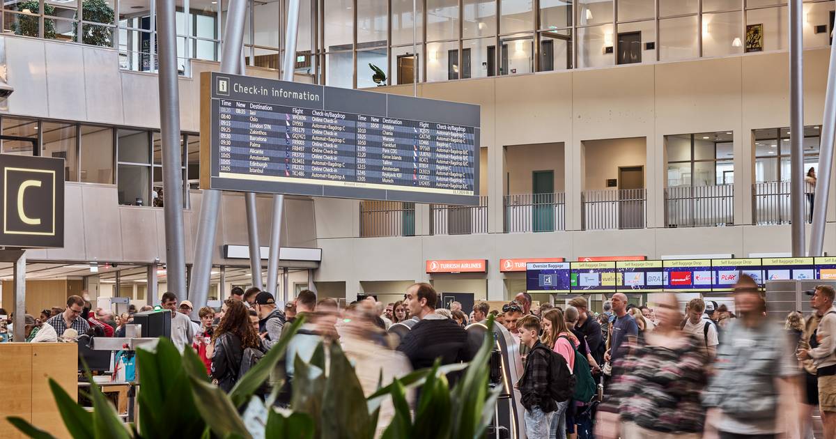 Flere danskere siger nej tak til billige flybilletter:  »Det handler muligvis om overtro«