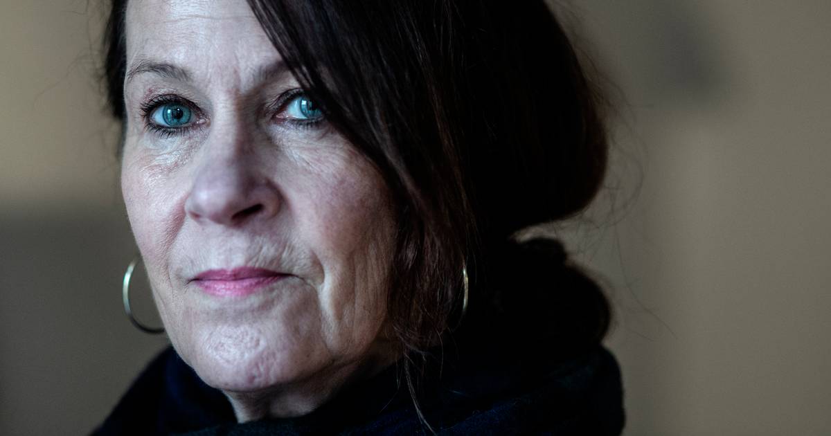 Først blev hendes datter alvorligt syg - så blev stjerneforfatteren selv ramt af sygdommen: Stærk og modig fortælling om kampen for livet