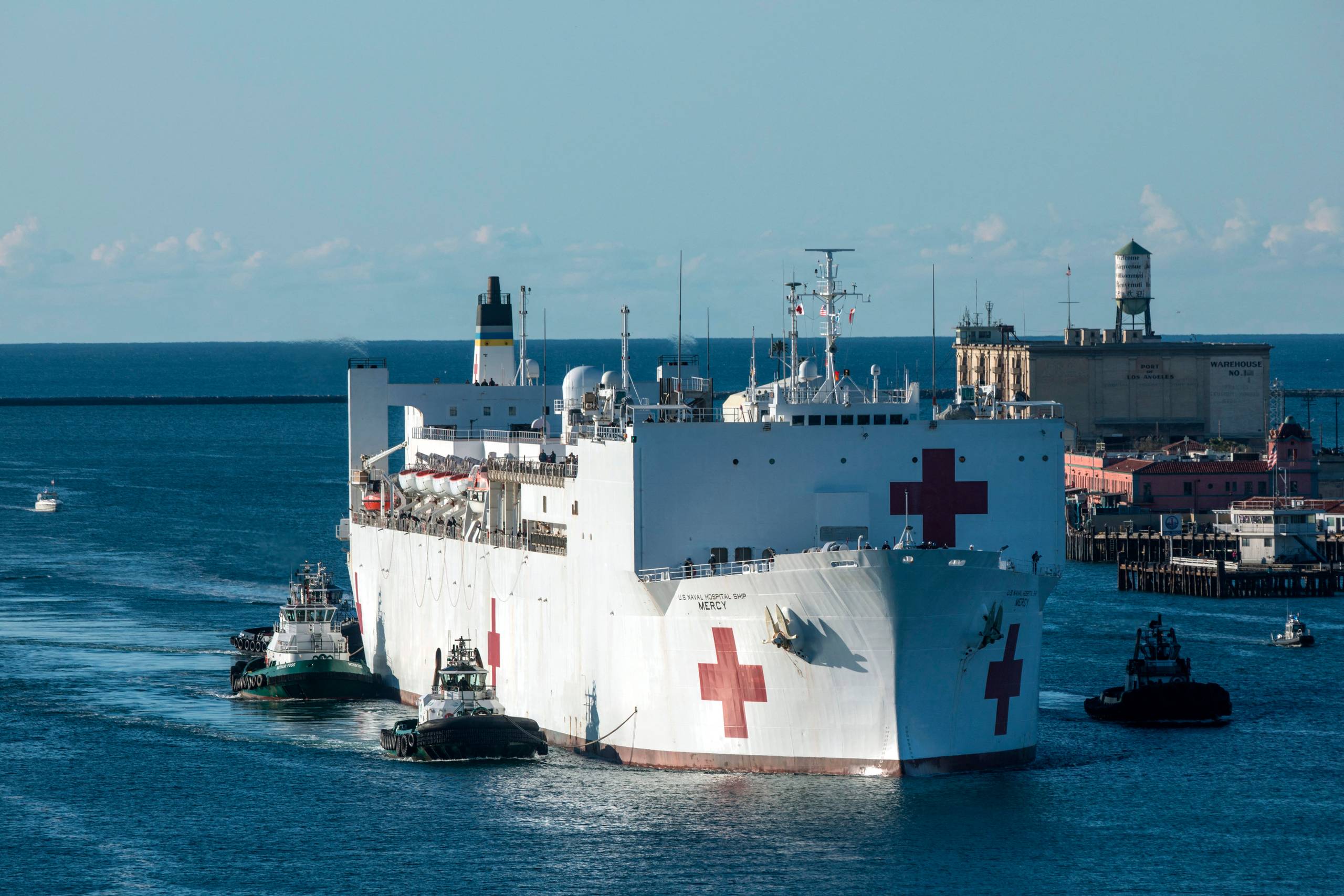 Donald Trump vil sende et hospitalsskib til Grønland, siger han. Selv om skibet for tiden er til reparation i Alabama. Men han opnåede det, han ville: At sætte lus i skindpelsen i forholdet til Grønland. Foto Alexa M. Hernandez/AFP  