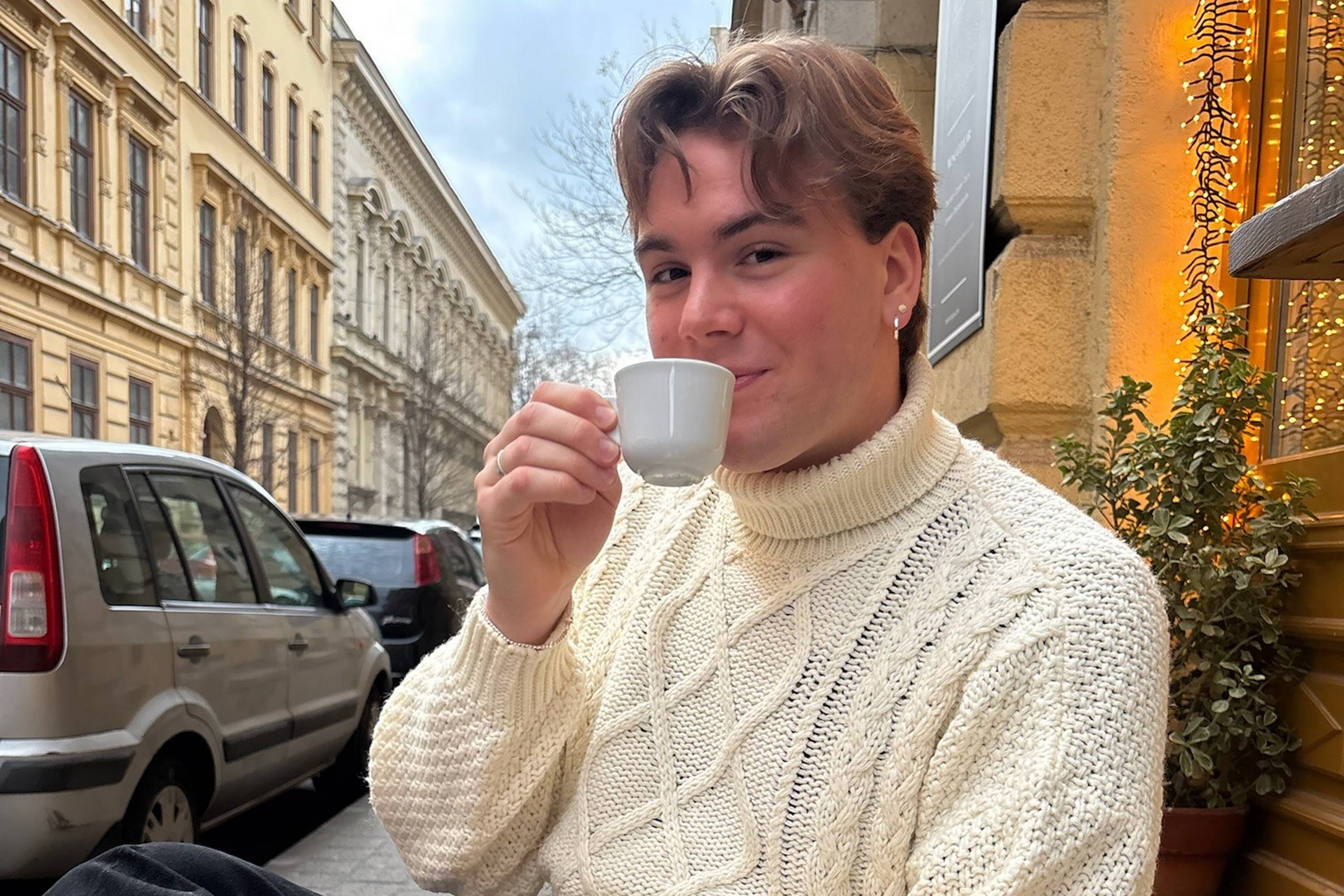 Det er svært at tage de voksne seriøst, når de flegner over forkerte priser, samtidig med at de prædiker om, at min generation er Pisse-Dårligt-Opdraget, skriver Ruben Rodogno Krause-Jensen