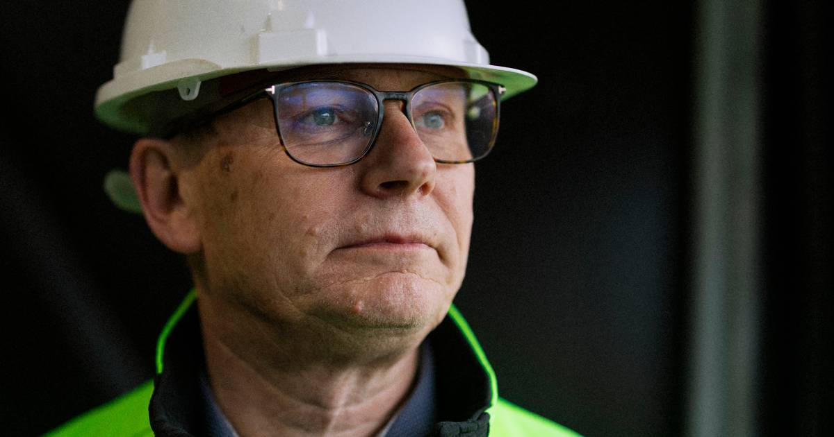 Er biokul så uskadelige, at man kan spise dem?  Rundvisningen startede uventet, da JP besøgte pyrolyseanlæg i Nordjylland