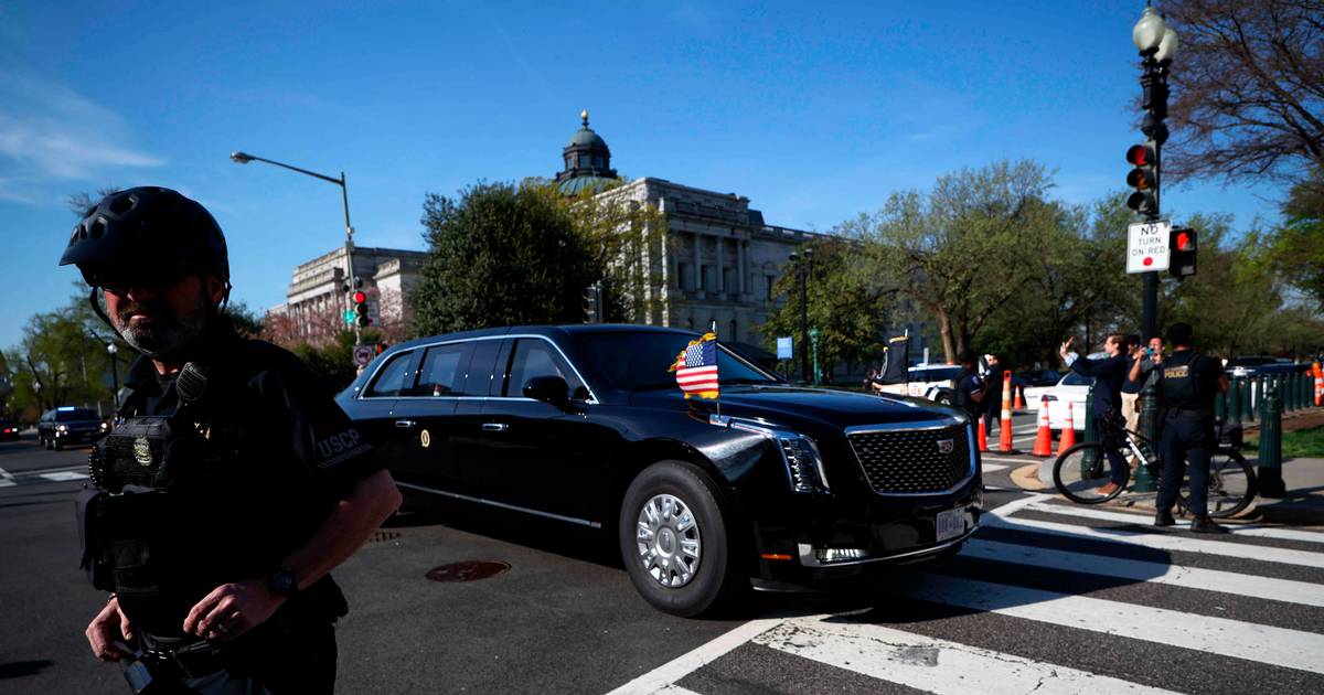Usædvanligt besøg:  Trump sætter sig på første række i højesteret