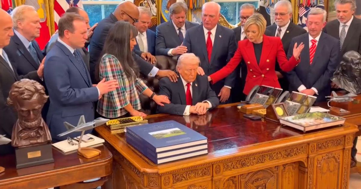 Analyse: Trumps Jesus-kompleks er løbet løbsk.  Nu koster det ham dyrt