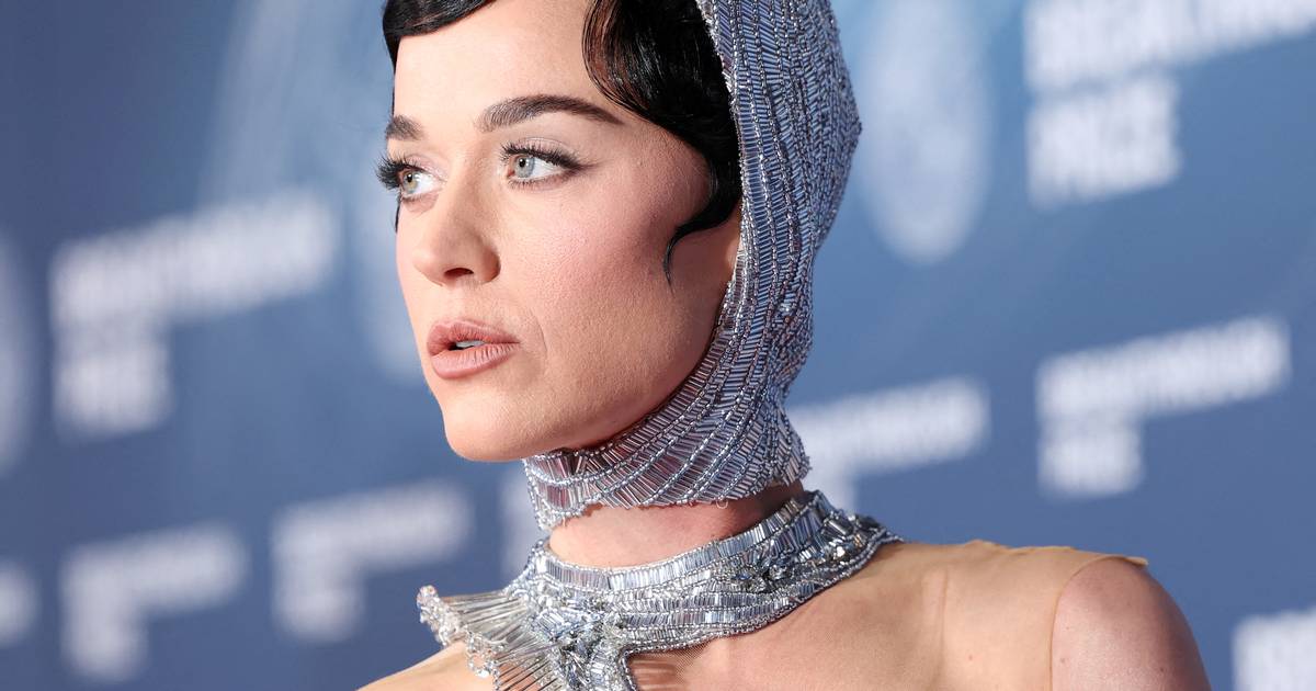 Katy Perry efterforskes for muligt overgreb