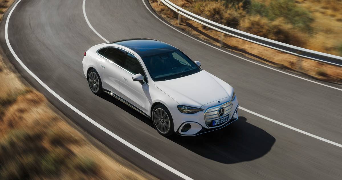 Design-revolution: Helt ny Mercedes-elbil ligner en rigtig bil igen, men BMW løber med rekorderne