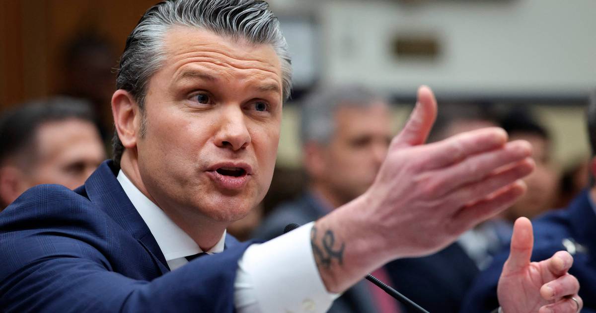 Pete Hegseth besvarer spørgsmål: Kritiseres for »forbløffende inkompetence«