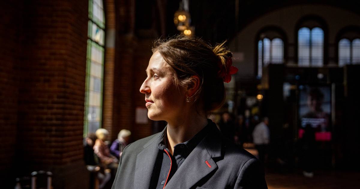 Simone tjener mere end de fleste venner:  »Jeg har det fint med, at de beder mig om at overføre 30 kr.«