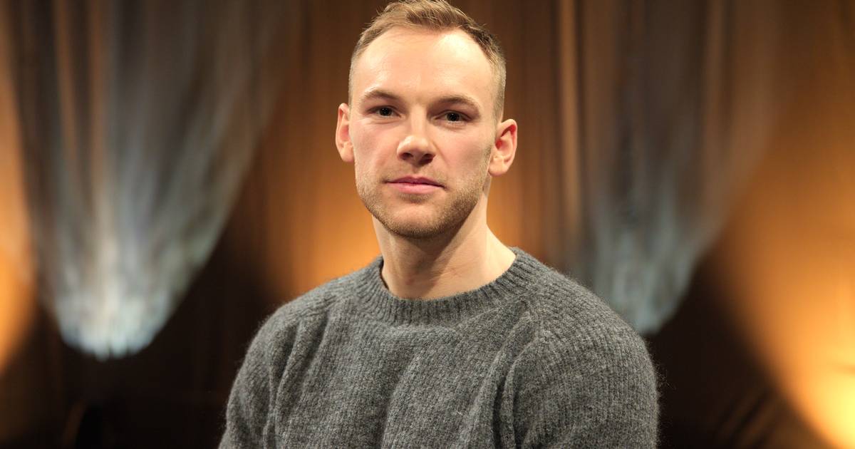 Mathias Gidsel græder ved tanken om sin afdøde morfar.   Alligevel er der noget, der ringer hult