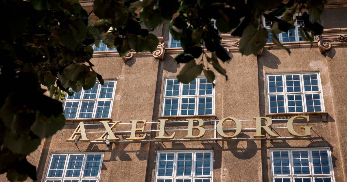 Tæt på Christiansborg, men ikke i lommen - Jyllands-Posten