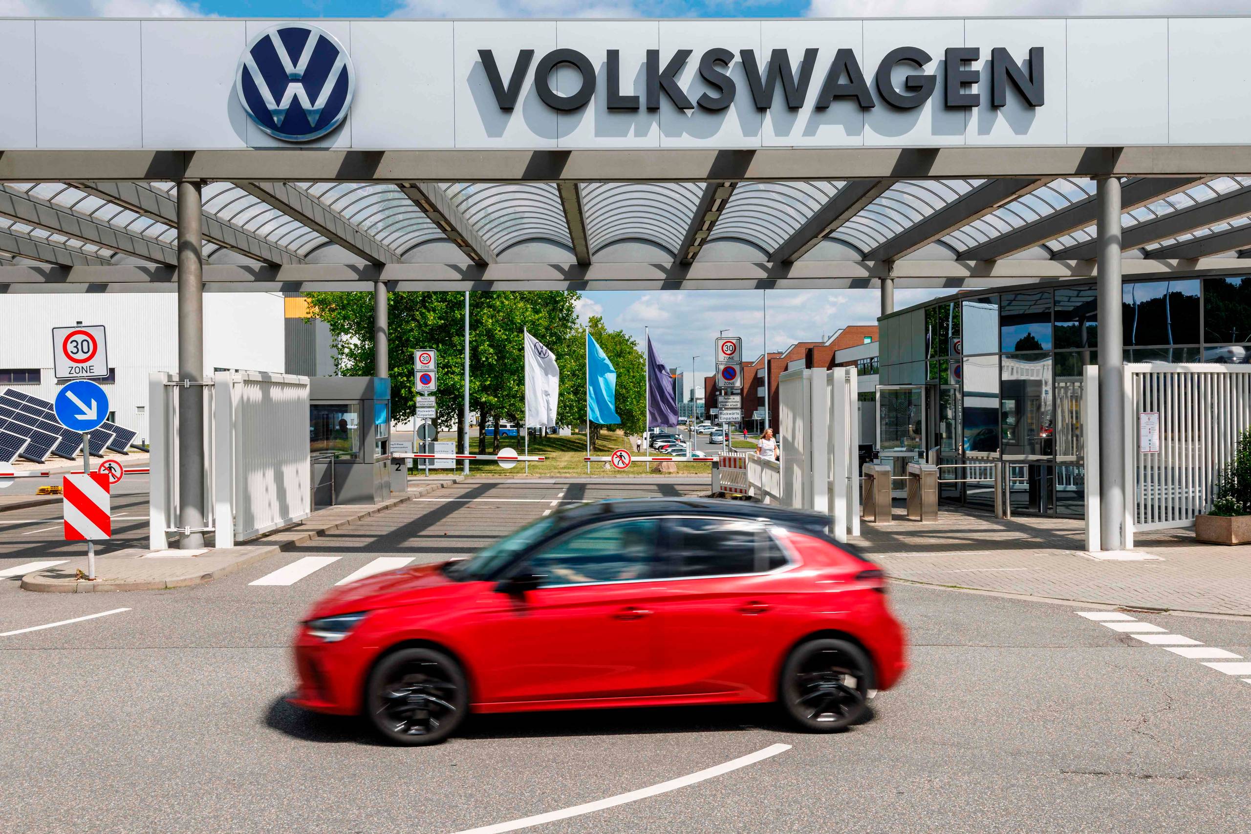 https://billeder.jyllands-posten.dk/pictures/image/19494327/snx07r/ALTERNATES/master-3_2/files-germany-economy-automobile-layoffs-volkswagen