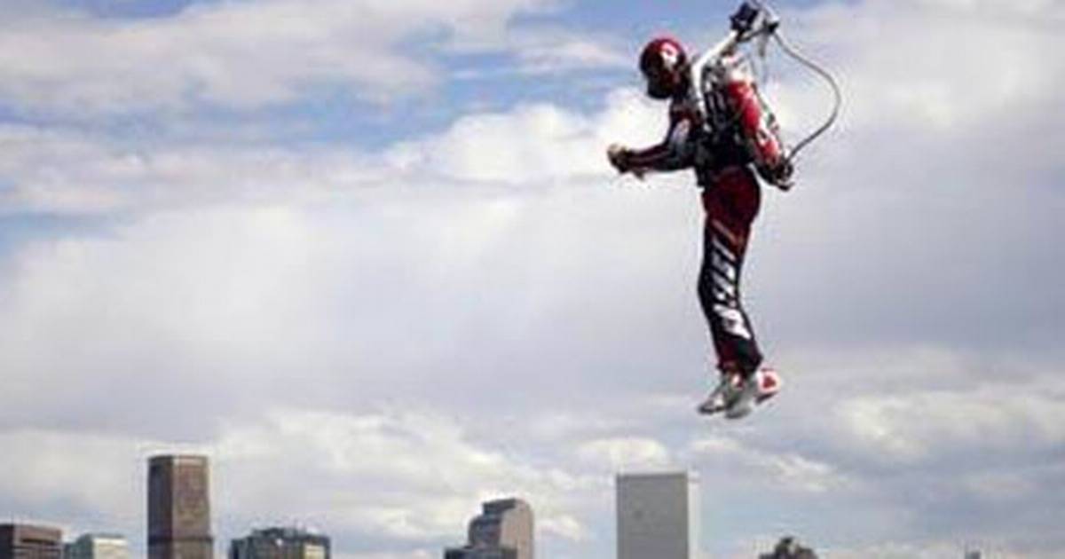 James Bonds jetpack til salg i 2008