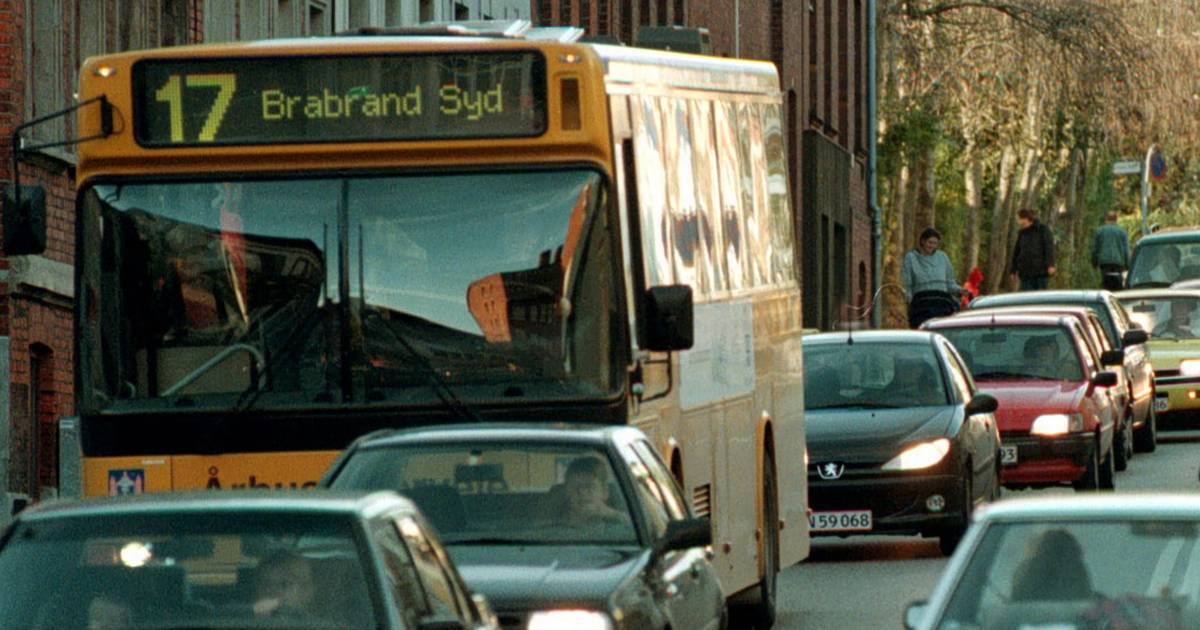 bl-busser-i-midtbyen-forsinker-de-gule-jyllands-posten