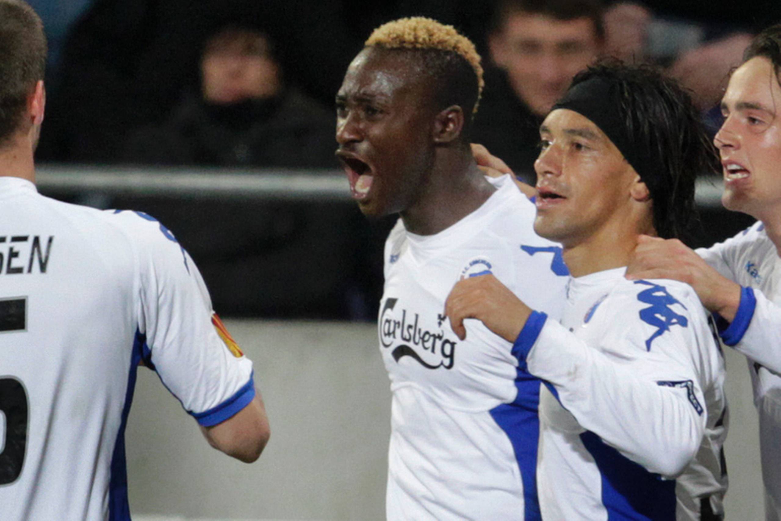 Dame N'Doye i FCK-trøjen skal spille i Premier League.