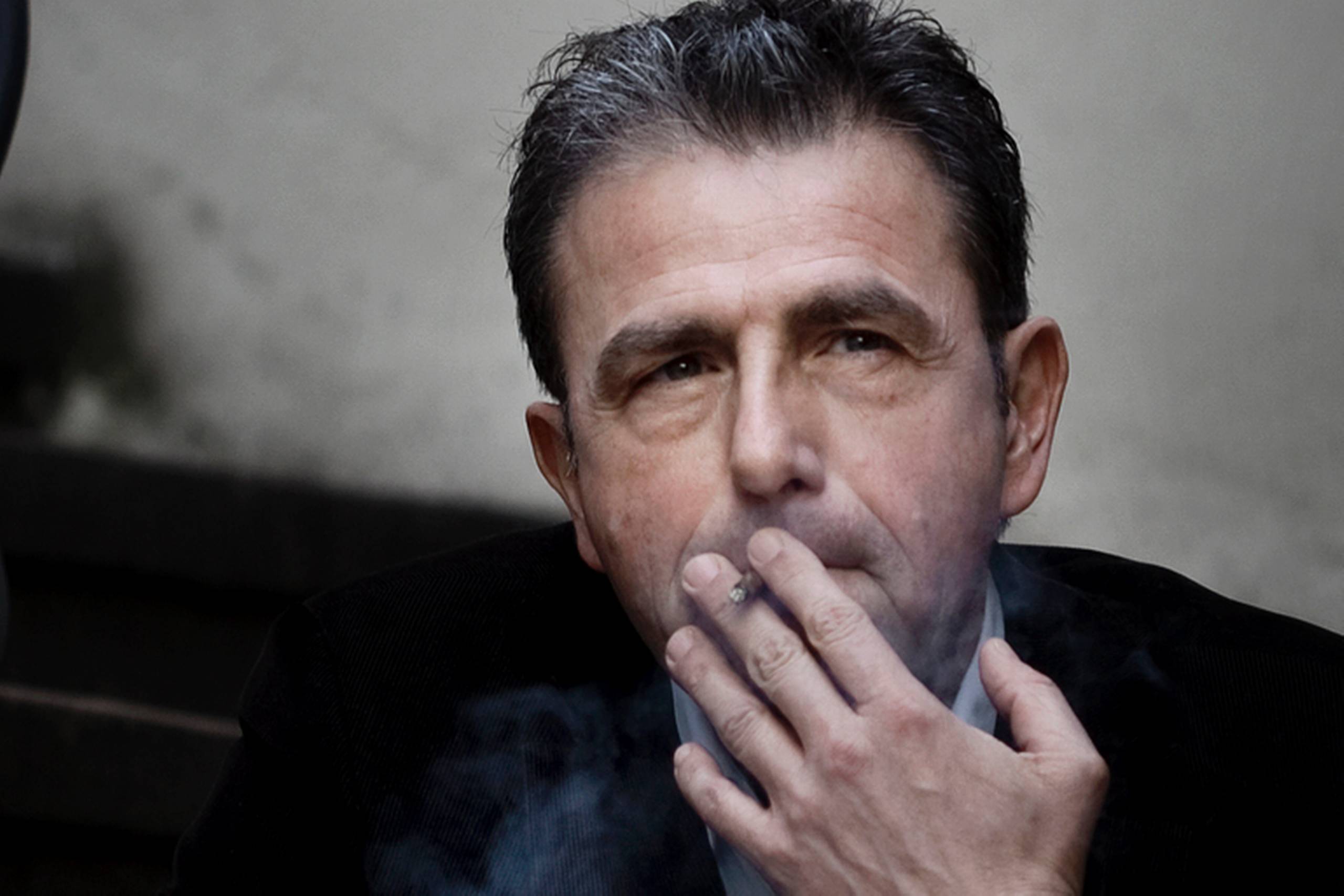 Jens Christian Grøndahl har for længst slået sit navn fast, og ”Den sibiriske måne” bekræfter formfuldendt berømmelsen. 