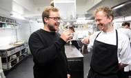 Champagnen var fundet frem, da Kadeaus restaurant på Bornholm fik en Michelin-stjerne i 2013. Nu er det økonomisk trængte selskab bag restauranten blevet reddet. Foto: Mik Eskestad Foto: Mik Ekstestad