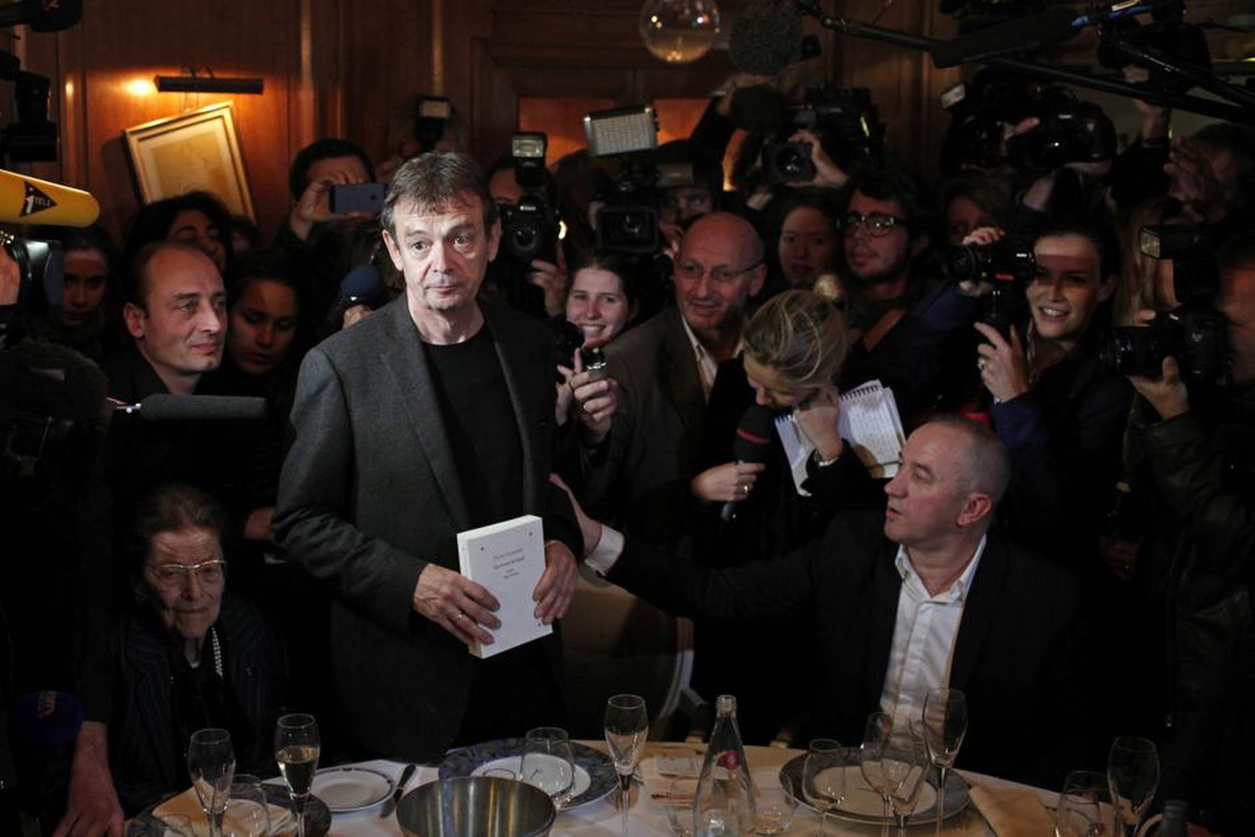 Pierre Lemaitre forlader ikke så gerne Paris. Foto: Thibaut Camus/A
