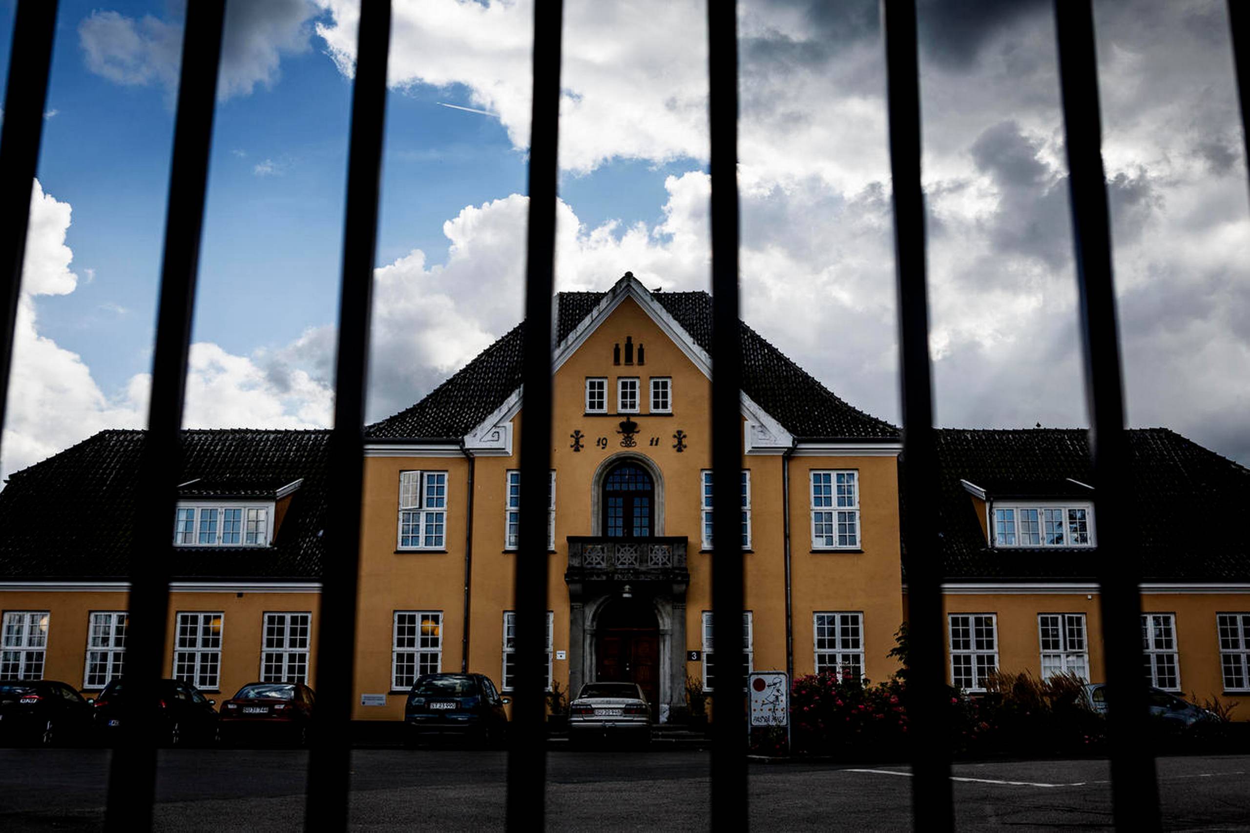 Et flertal i Folketingets finansudvalg har netop godkendt, at voksne får 20.000 kr. for at rejse tilbage til hjemlandet. Derudover støttes der med 10.000 kr. pr. barn.