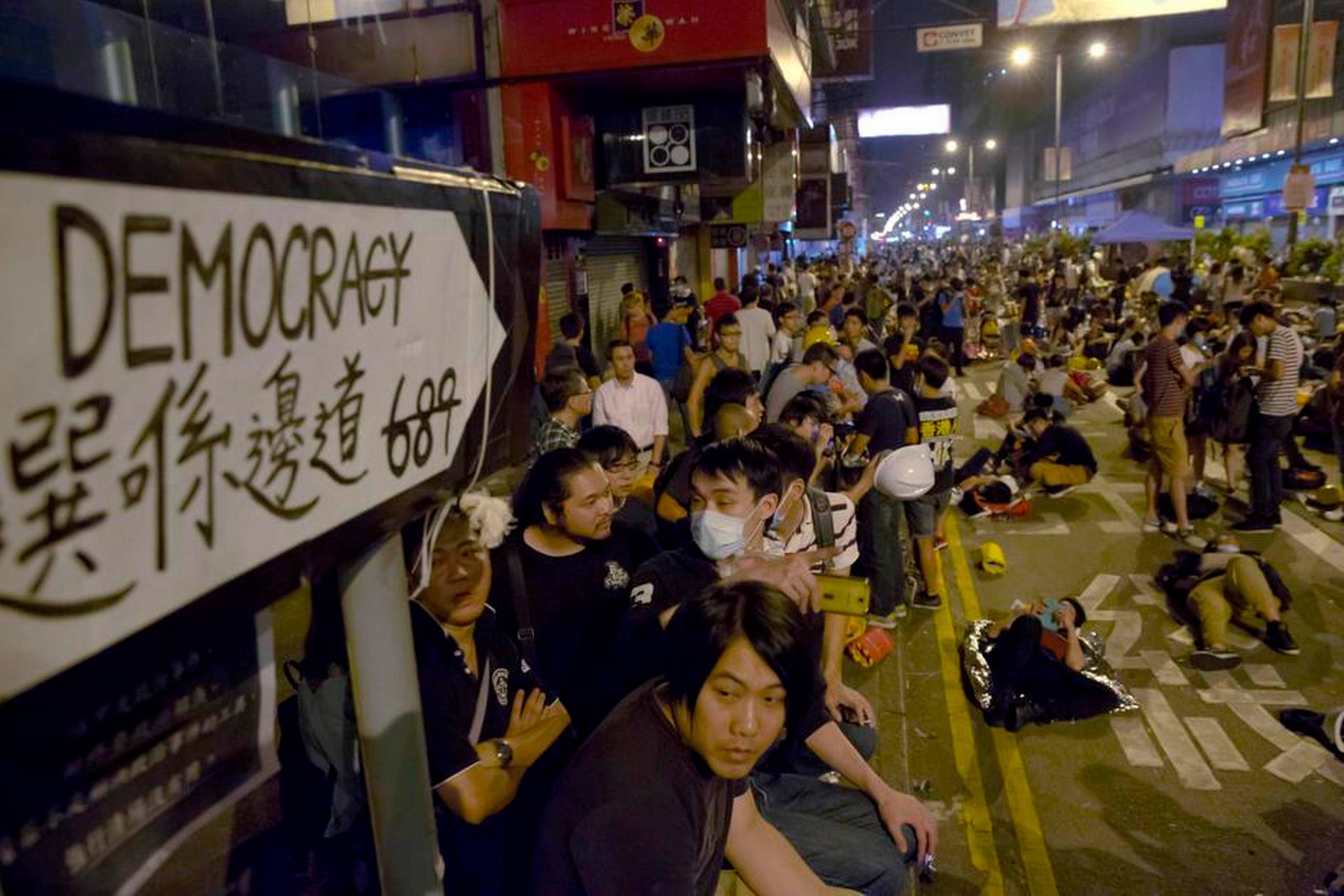 Demonstranter samlet i Hongkong i oktober for at kæmpe for de demokratiske rettigheder. Foto: Kin Cheung/AP