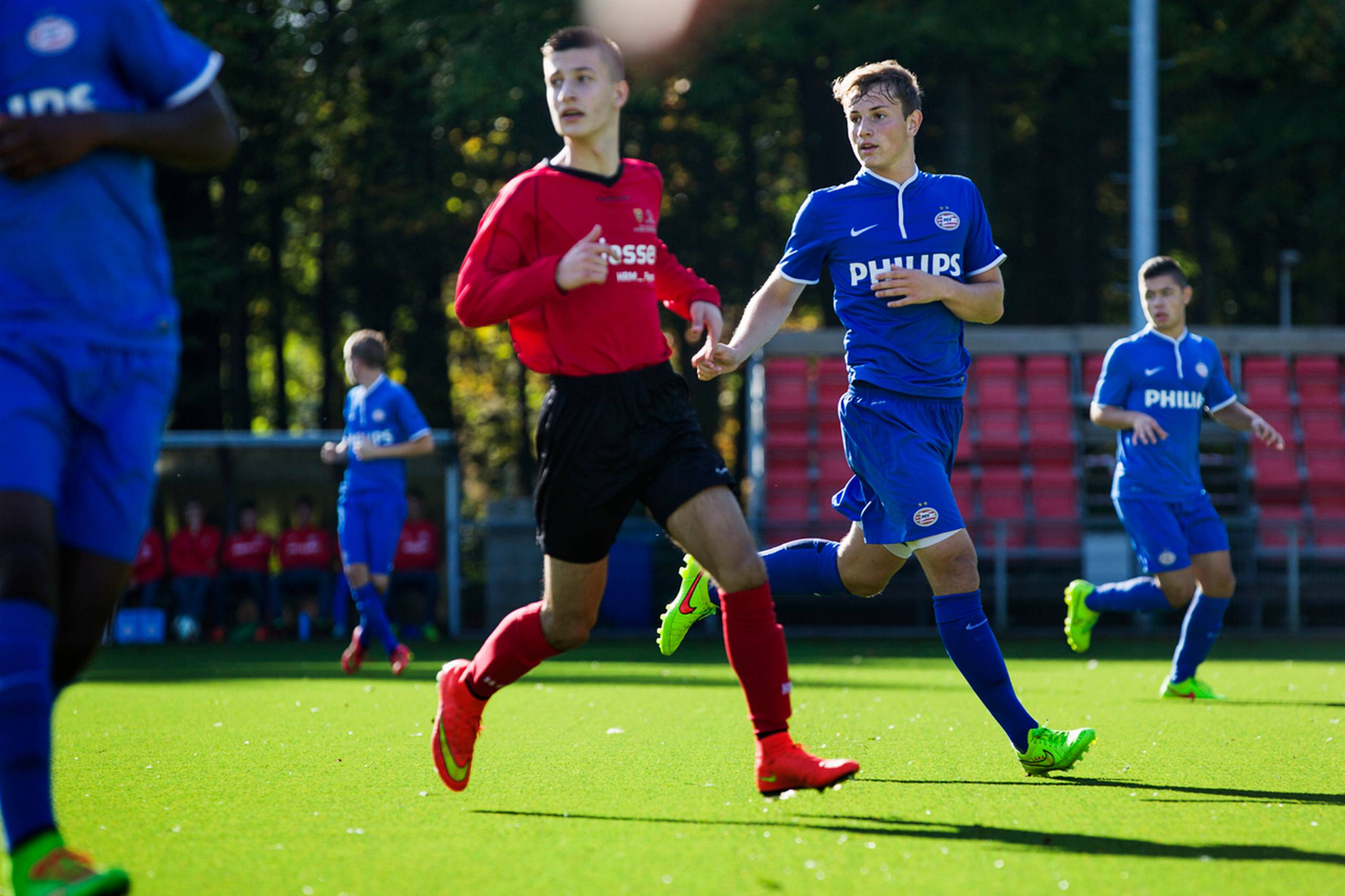 Mathias Bonde i kamp for PSV Eindhoven. 