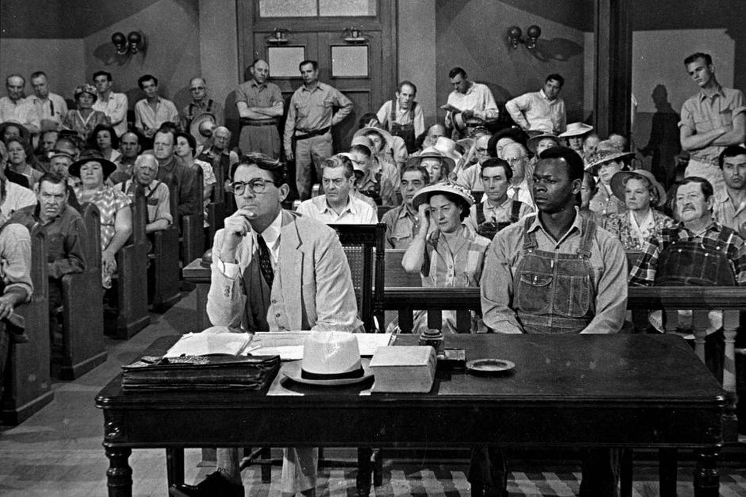 ”Dræb ikke en sangfugl” var en øjeblikkelig succes. Til forfatterens forbavselse vandt den Pulitzerprisen i 1961, og året efter blev den filmatiseret med Gregory Peck i hovedrollen. Foto: Polfoto