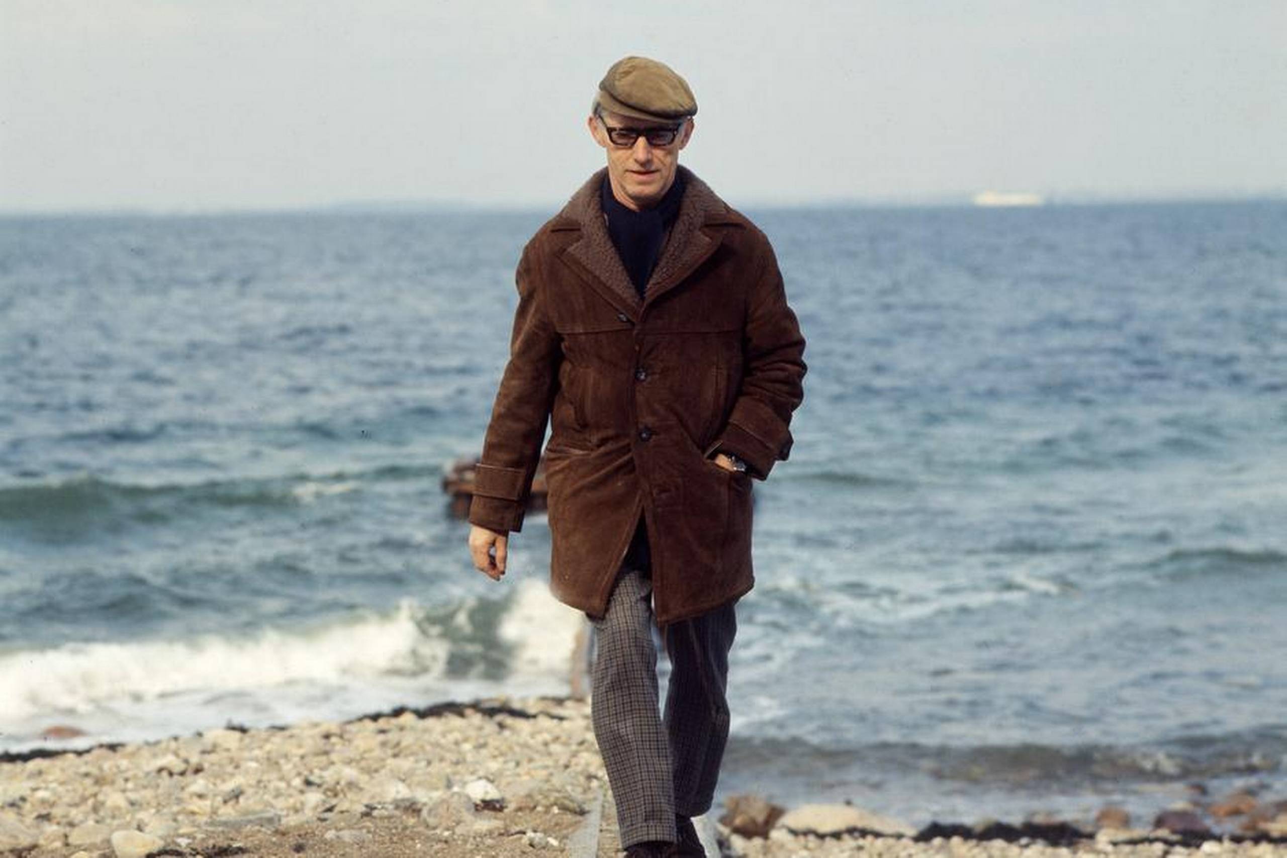 Halfdan Rasmussen er kendt og elsket for sine tosserier og børnedigte, men forfatterskabet er særdeles varieret. Der er både socialrealisme, modstandskamp og smerte i det store forfatterskab. Arkivfoto: Polfoto