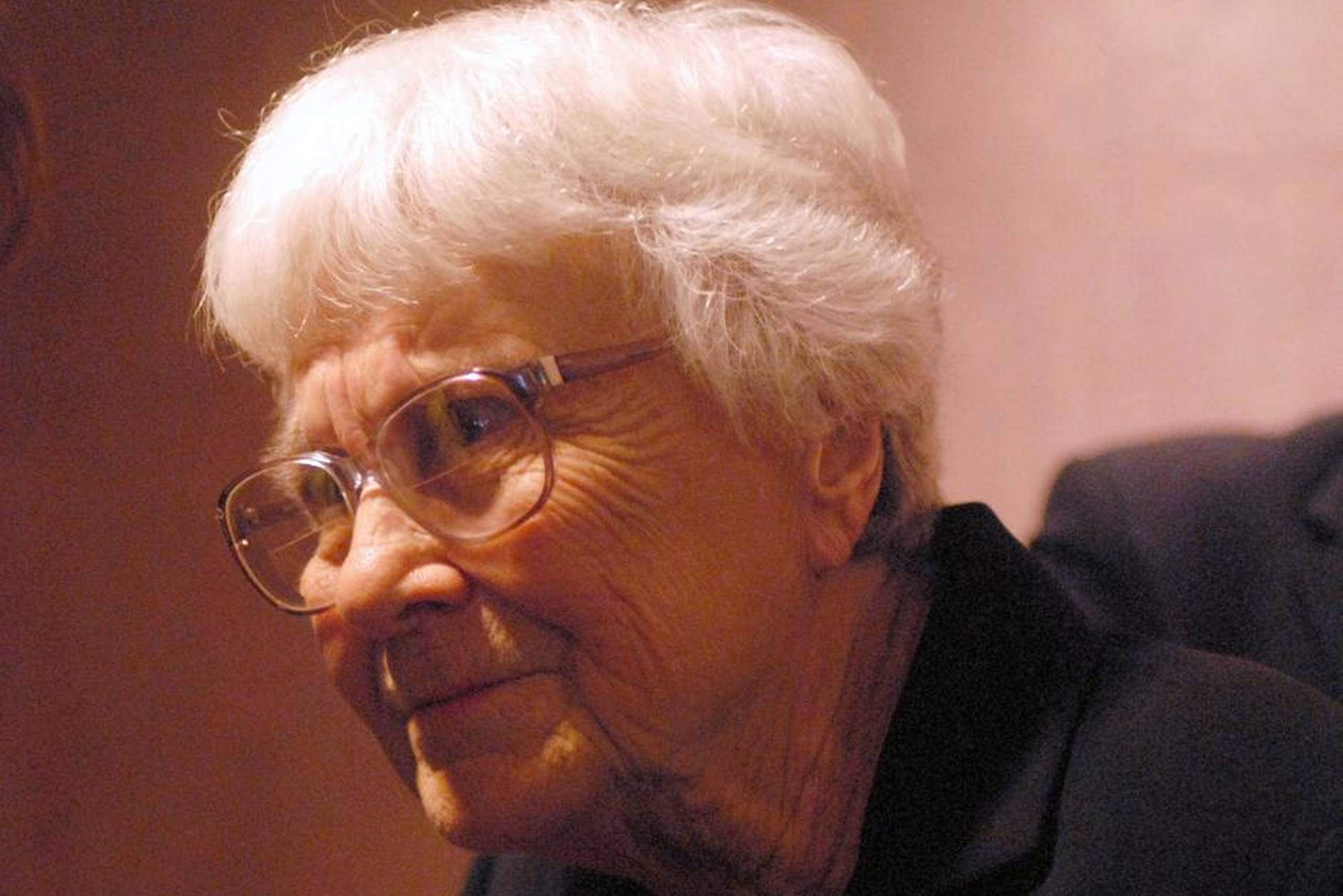 I den 88-årige Harper Lees nye, gamle roman følger vi den elskede karakter Scout Finch som voksen, mens hun besøger sin far Atticus. Arkivfoto: Dana Mixer/AP