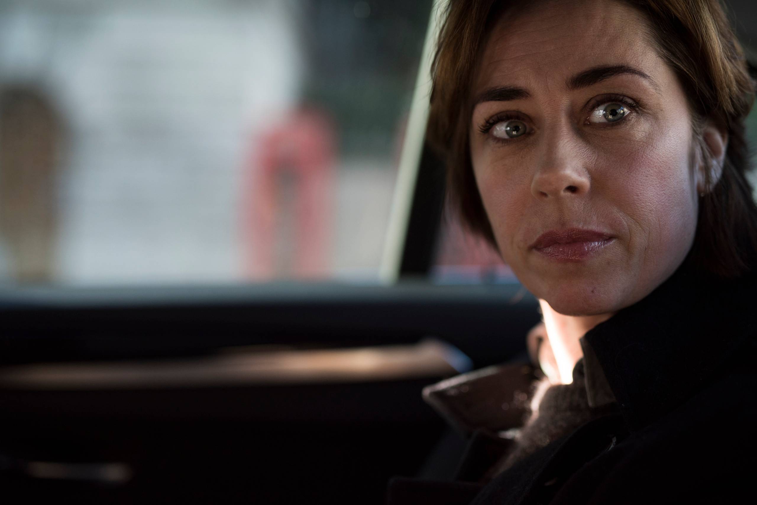 »Jeg har svært ved at genkende mit land lige nu. Jeg vil gerne føle mig stolt over Danmark, men det er ikke nemt for tiden.« So?e Gråbøl, skuespiller, i The Guardian