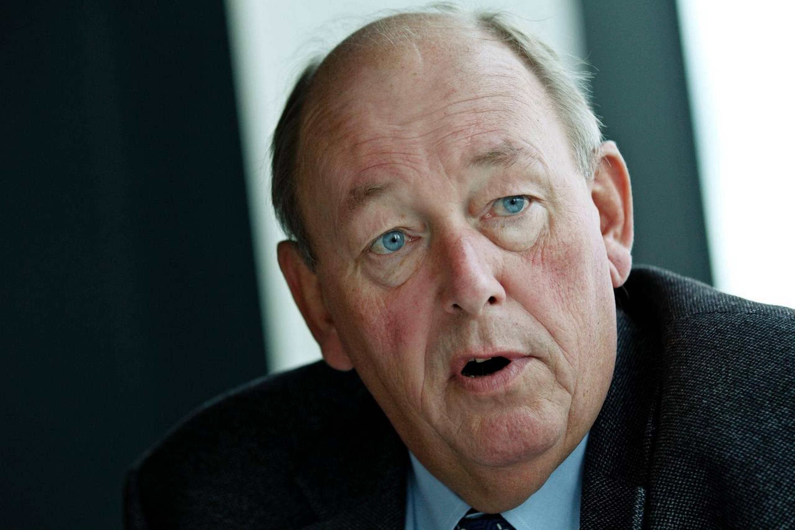 »Der er lavet den såkaldte tillidsreform, og det foreslår vi nu at bygge ovenpå og gøre de initiativer stærkere forpligtende. Det kan f.eks. ske ved trepartsaftaler,« siger LO-formand, Harald Børsting