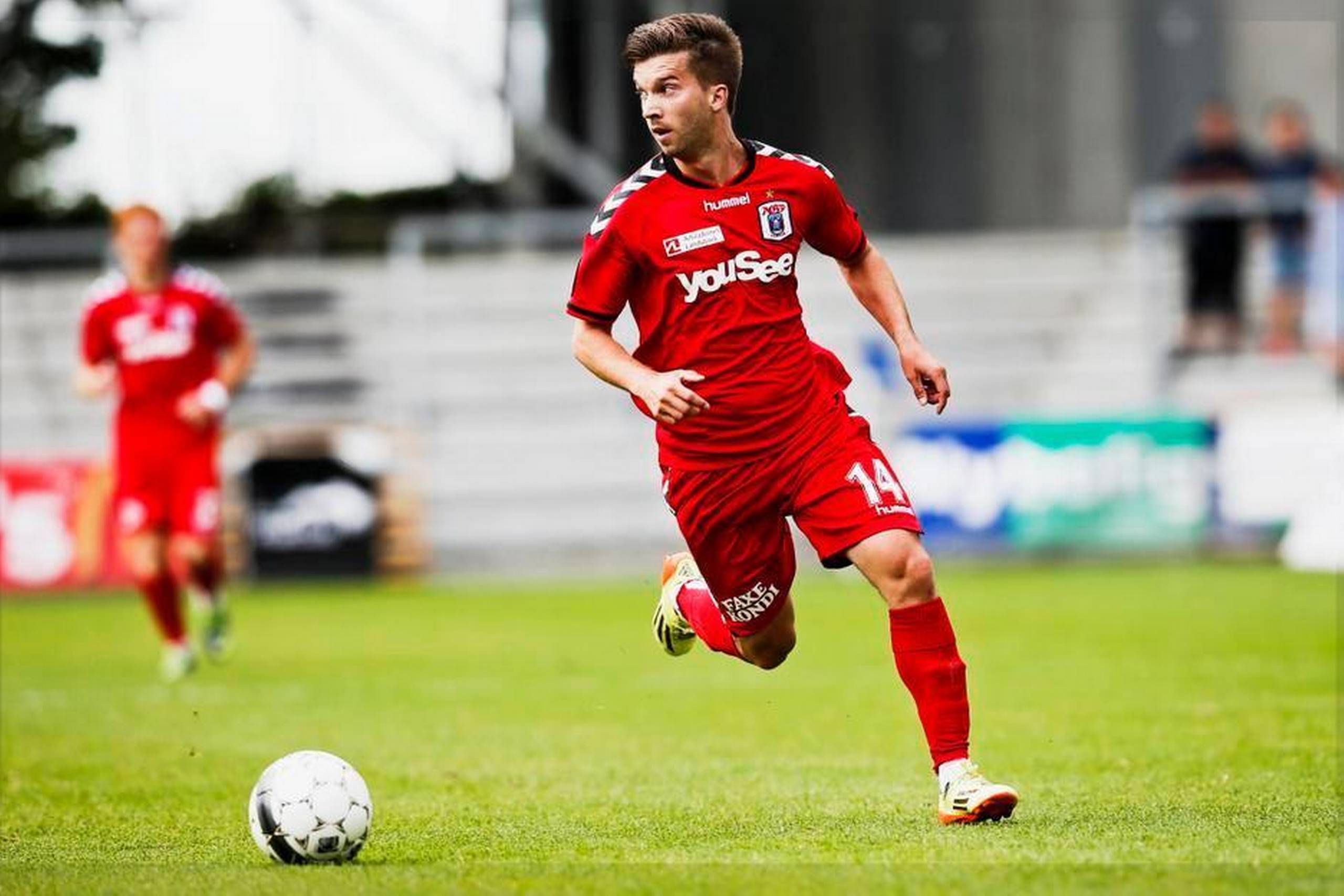 I stort set hele 2015 har Andreas Laudrup kun måttet cykle eller svømme for ikke at belaste kroppen unødigt. I går sagde han officielt stop for sin aktive fodboldkarriere. Foto Gregers Tycho