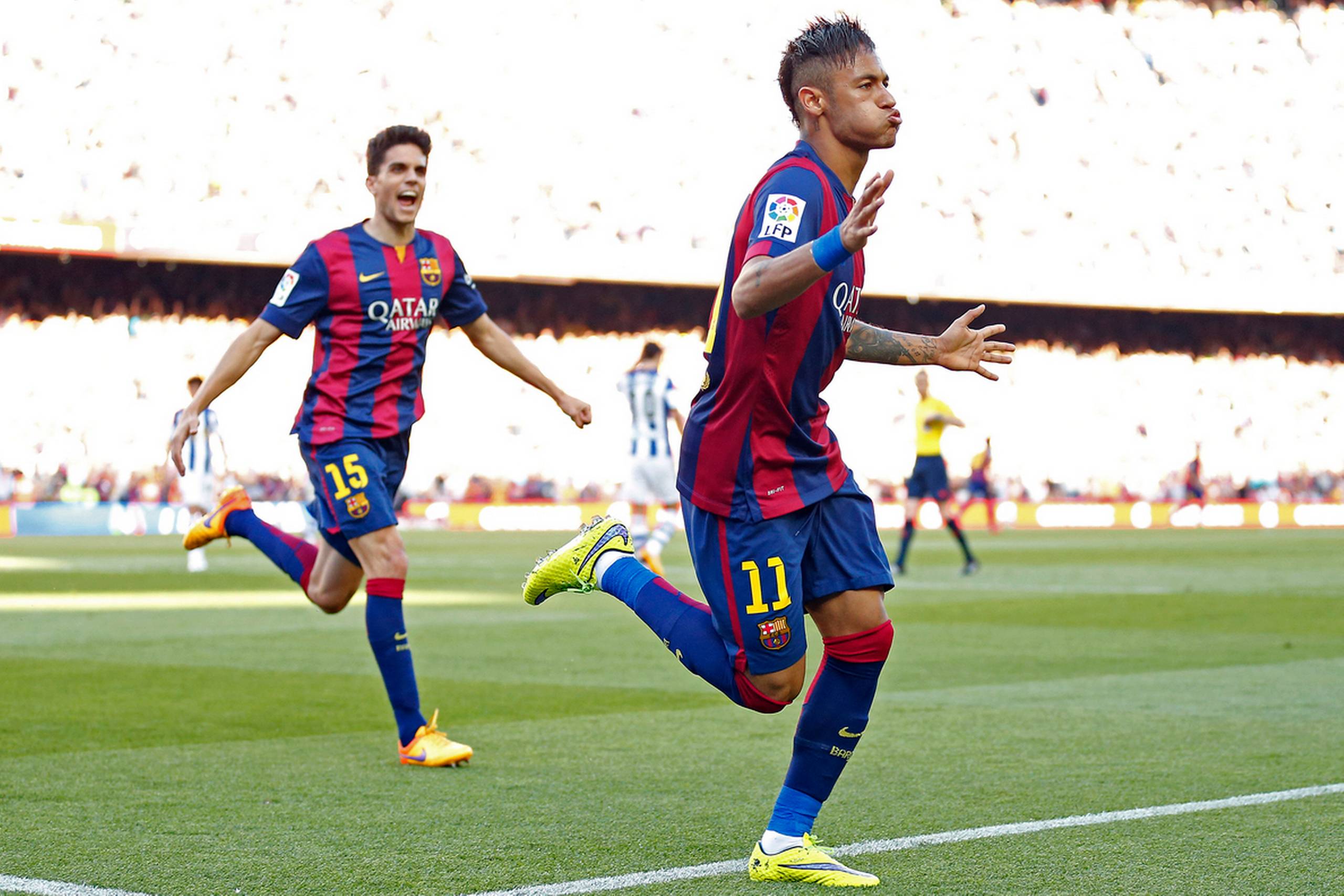 FC Barcelona-spilleren Neymar fejrer en scoring mod Real Sociedad.