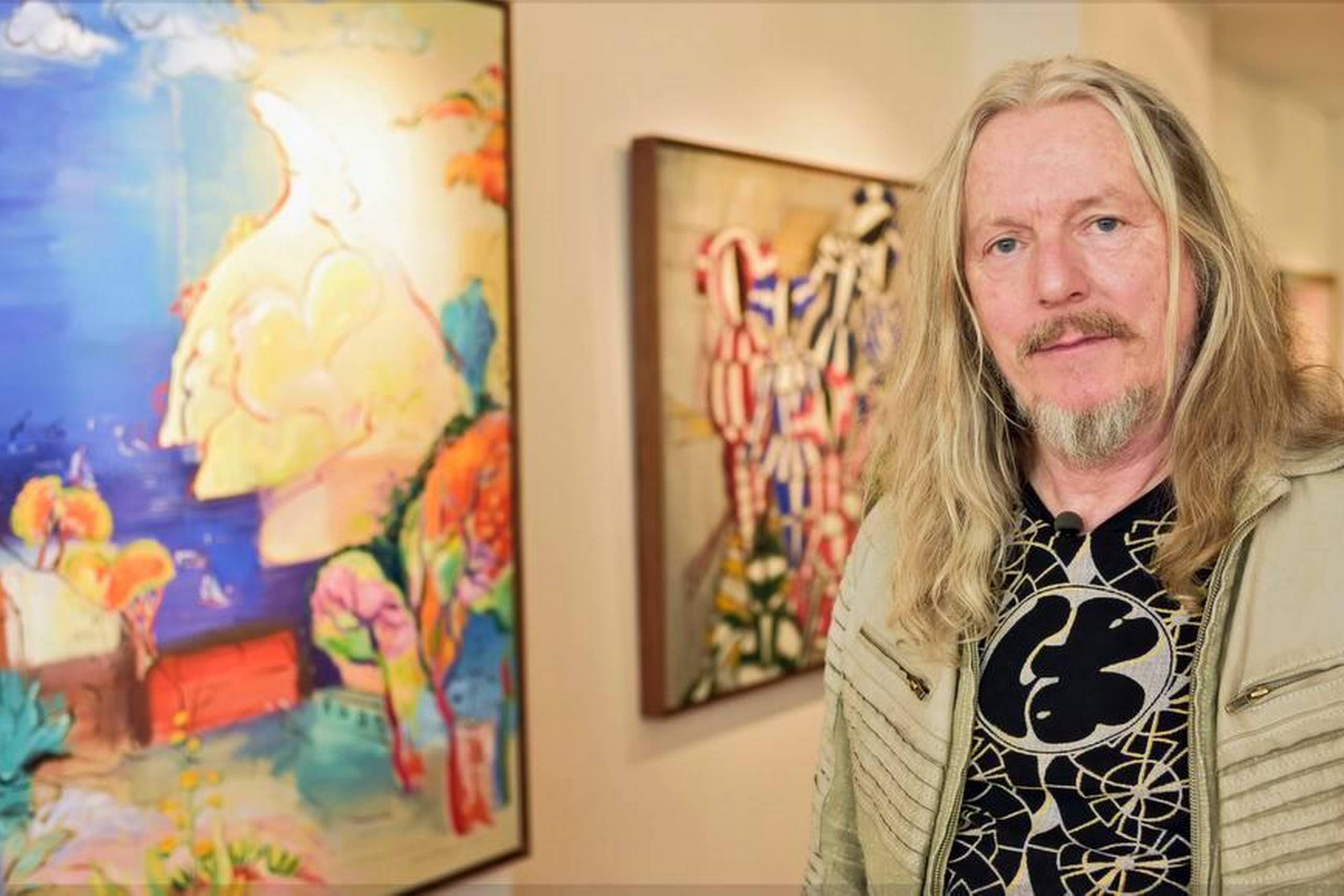 Kunstsvindler og maler Wolfgang Beltracchi holdt en pressekonference, da hans udstilling ”Freiheit” åbnede den 6. maj. Pressen mødte op for at se svindleren, men det har siden vist sig, at maleren Beltracchi sagtens kan sælge kunst i eget navn. Fotos: AP