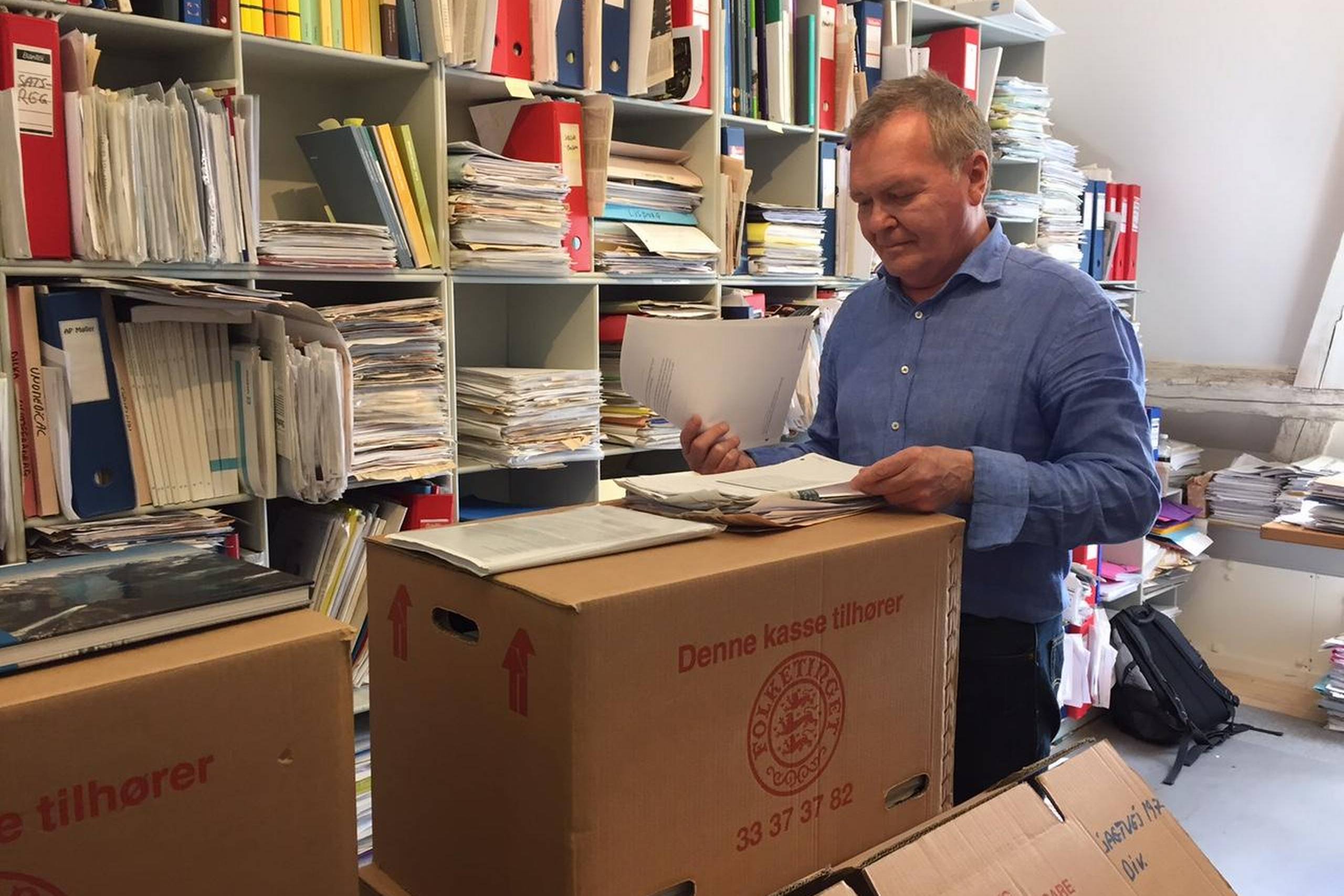 Frank Aaen er ved at pakke kontoret ned efter årtier på Christiansborg.