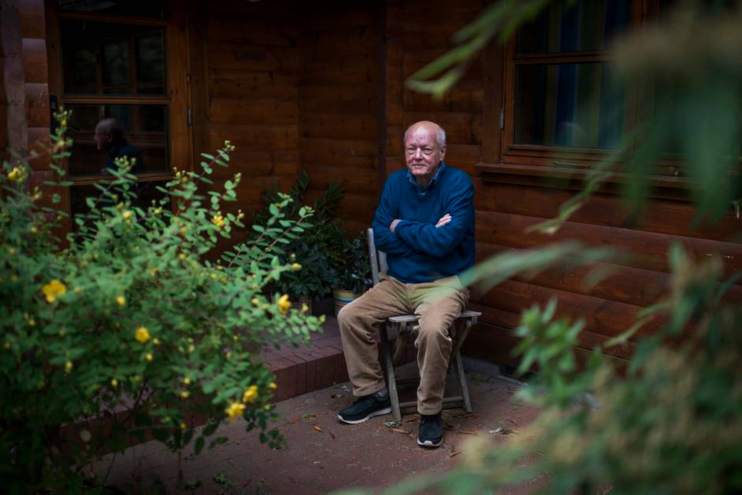 Debattør, redaktør, kritiker, forfatter, kulturmenneske og naturkender. Ole Hyltofts meritter er mange. Hans 80-års fødselsdag markeres med to vellykkede bøger. Foto: Sebastian Buur Gunvald