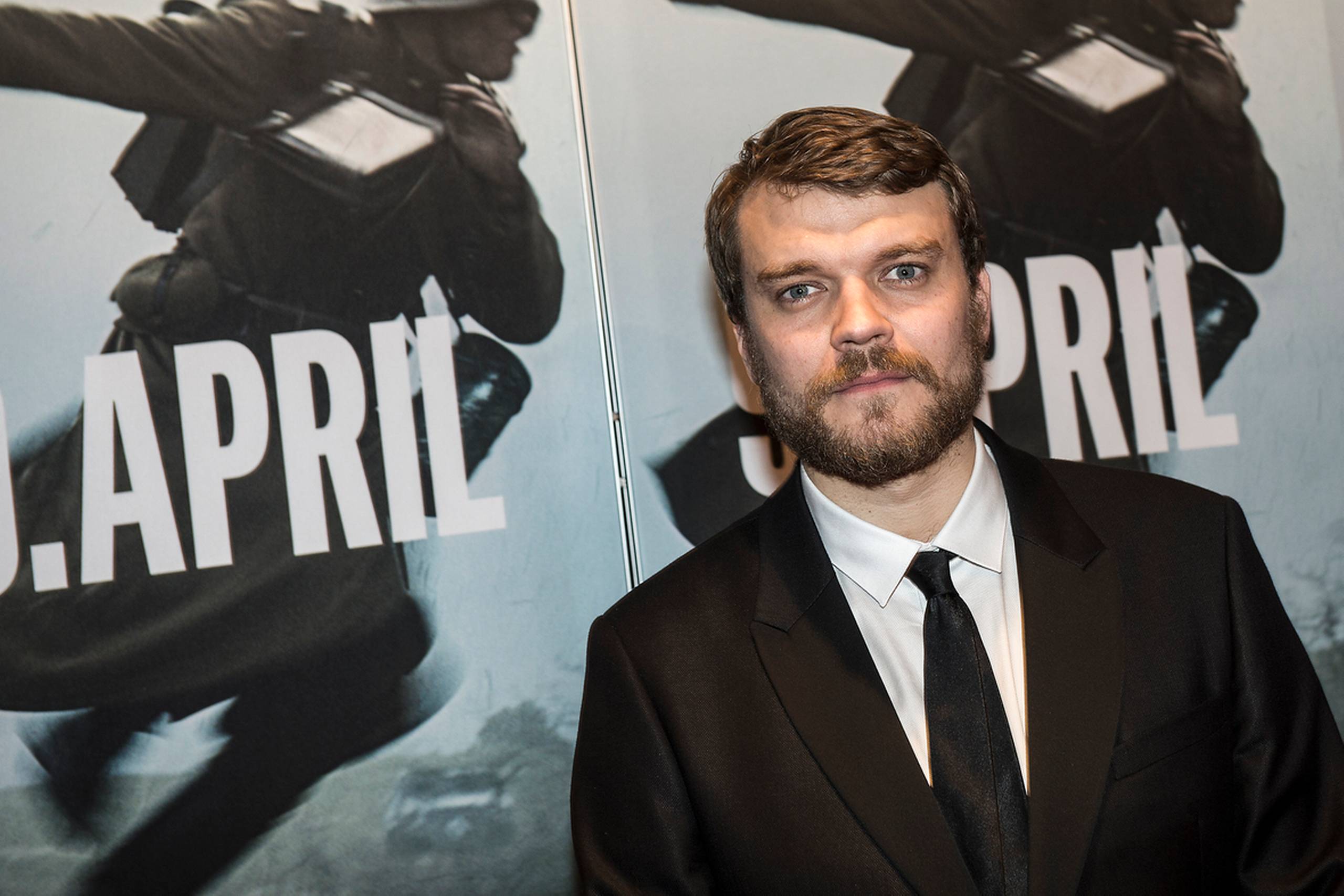 Pilou Asbæk her ved premieren på filmen "9. april" hvor et enigt anmelderkor roste Asbæk for dennes rolle som sekundløjtnant Sand.