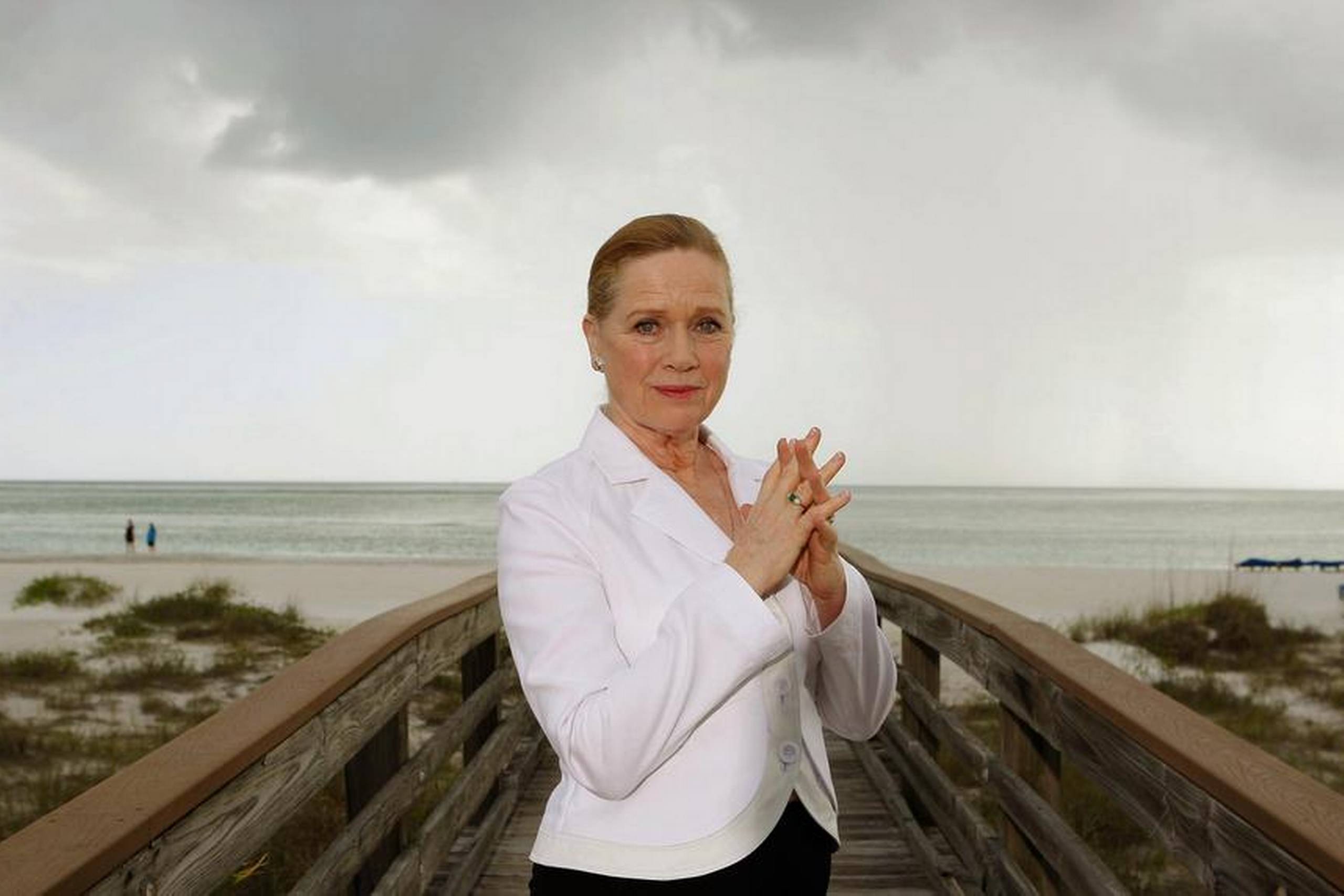 Liv Ullmann har trods eftertragtet status bevaret begge ben på jorden. Foto: Mark Mainz